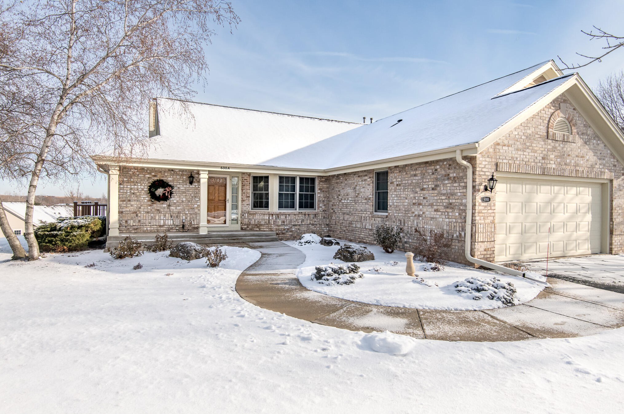 600 Chadburn Ct, Brookfield WI  53045-3688 exterior