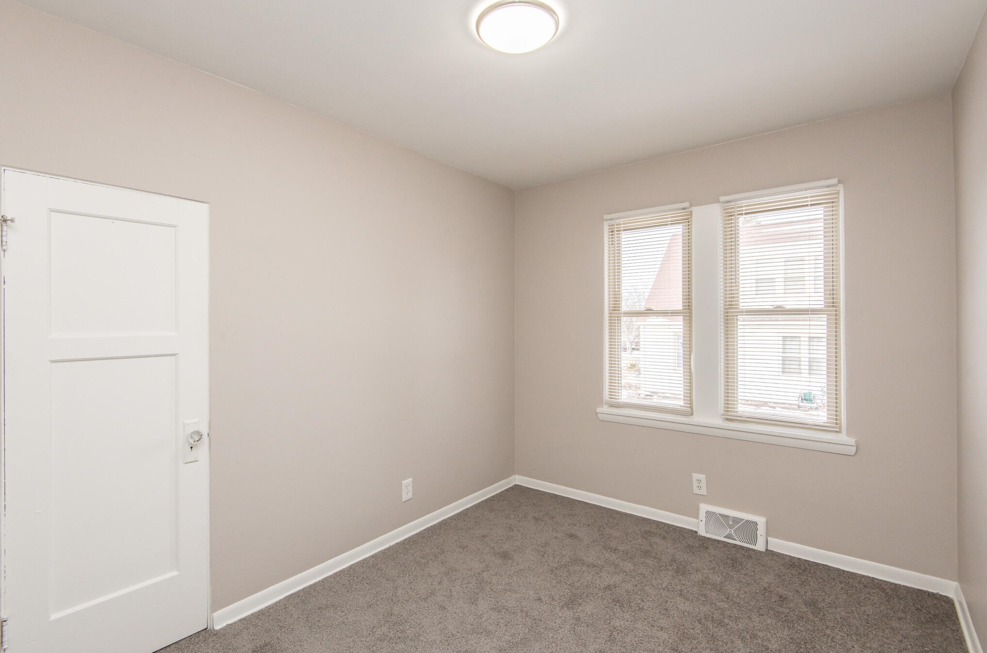 1013 Roosevelt Ave, Racine WI  53406-4144 exterior