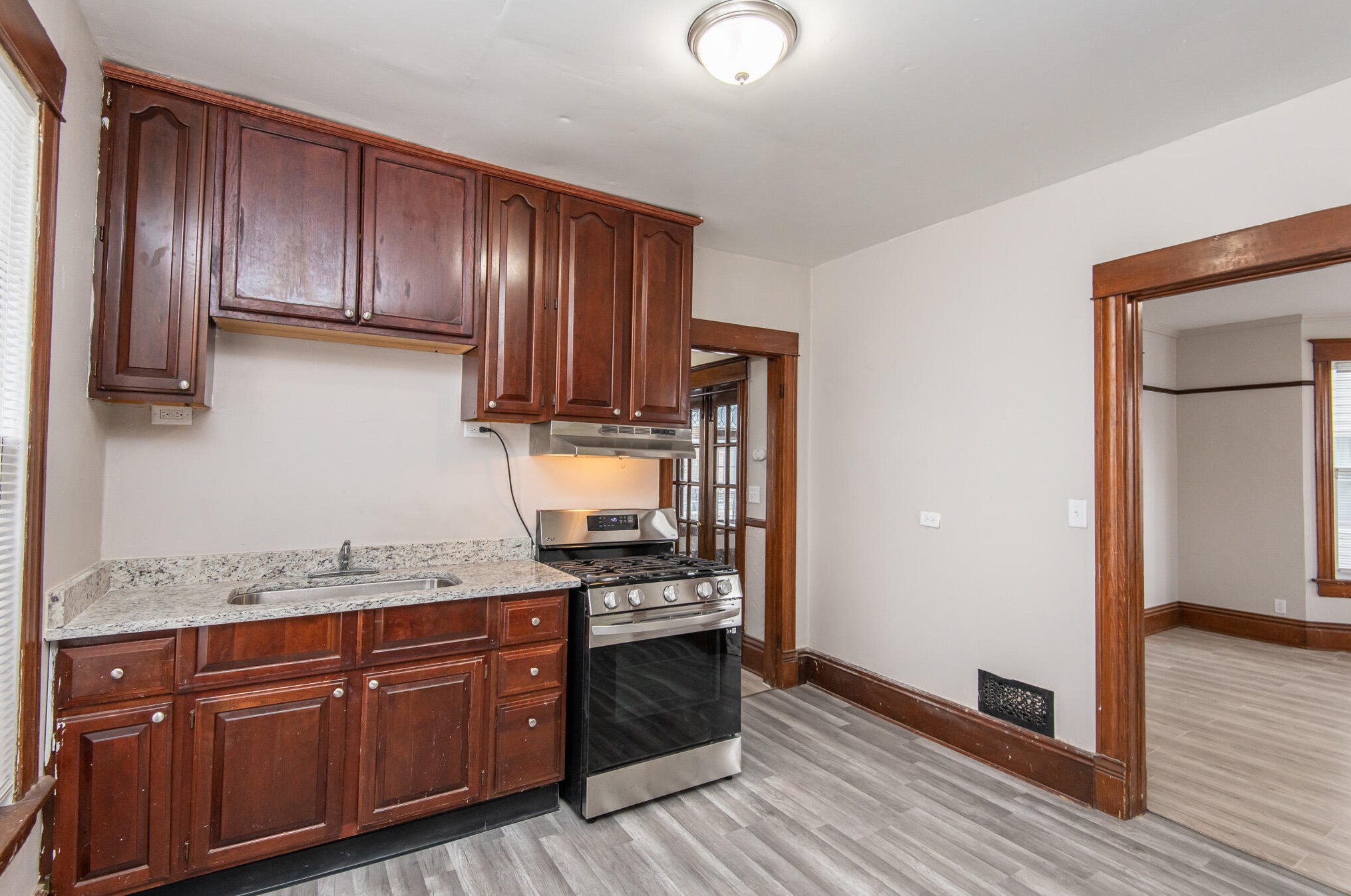 1522 Holmes Ave, Racine WI  53405-3587 exterior