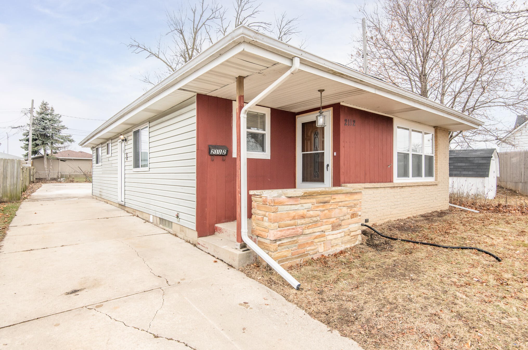 2112 Virginia St, Racine WI  53405-3950 exterior