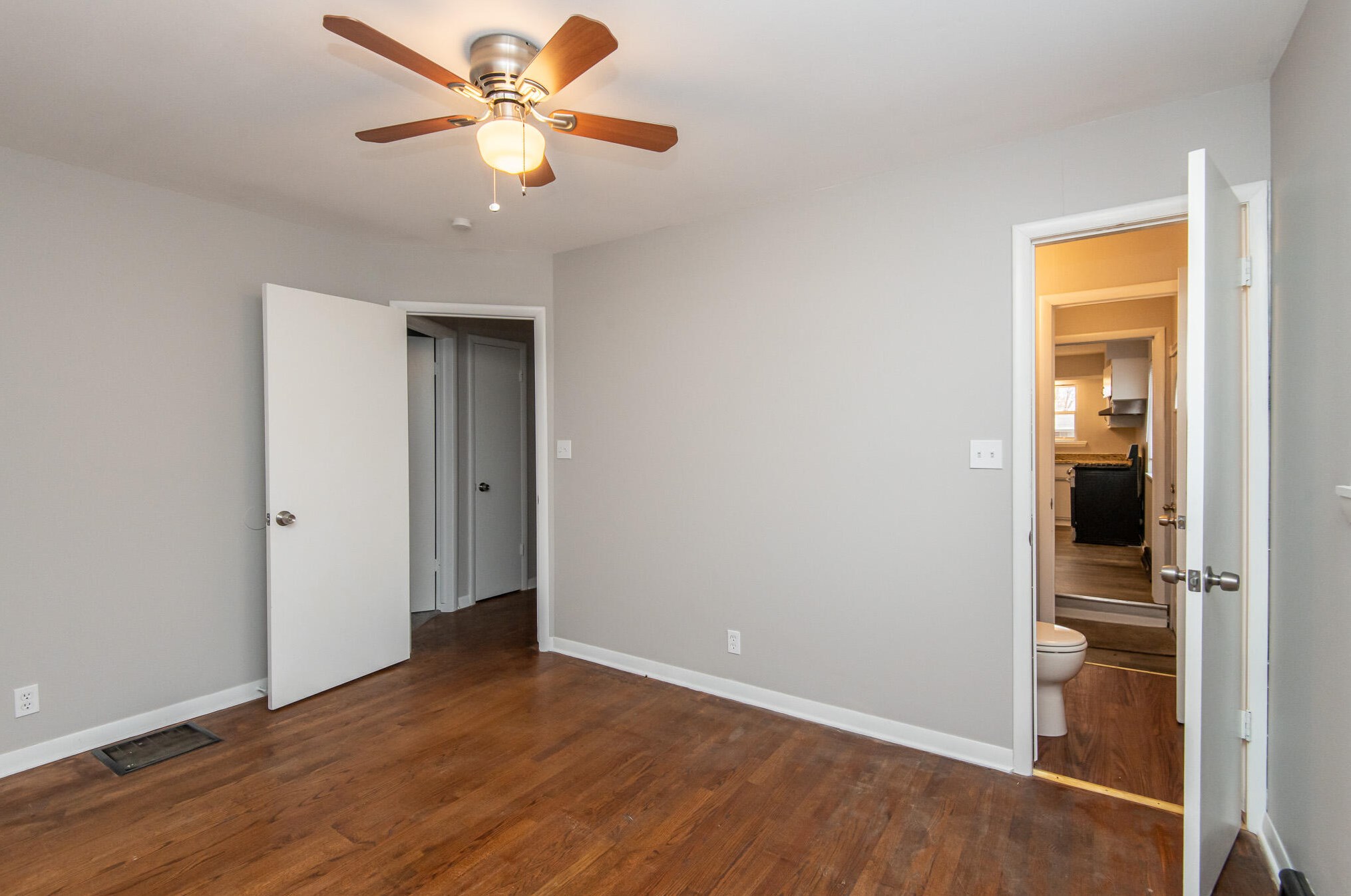 2112 Virginia St, Racine WI  53405-3950 exterior