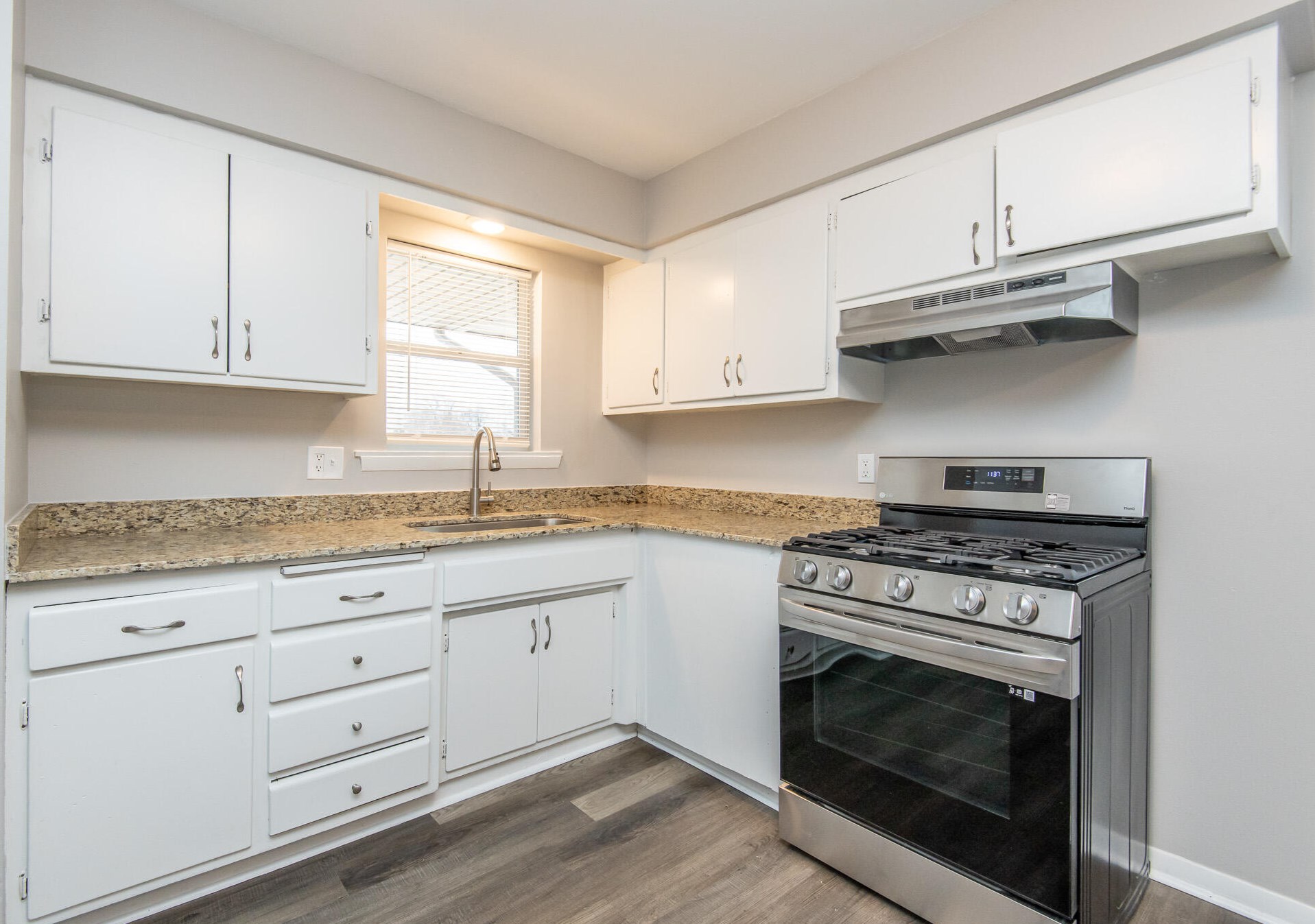 2112 Virginia St, Racine WI  53405-3950 exterior