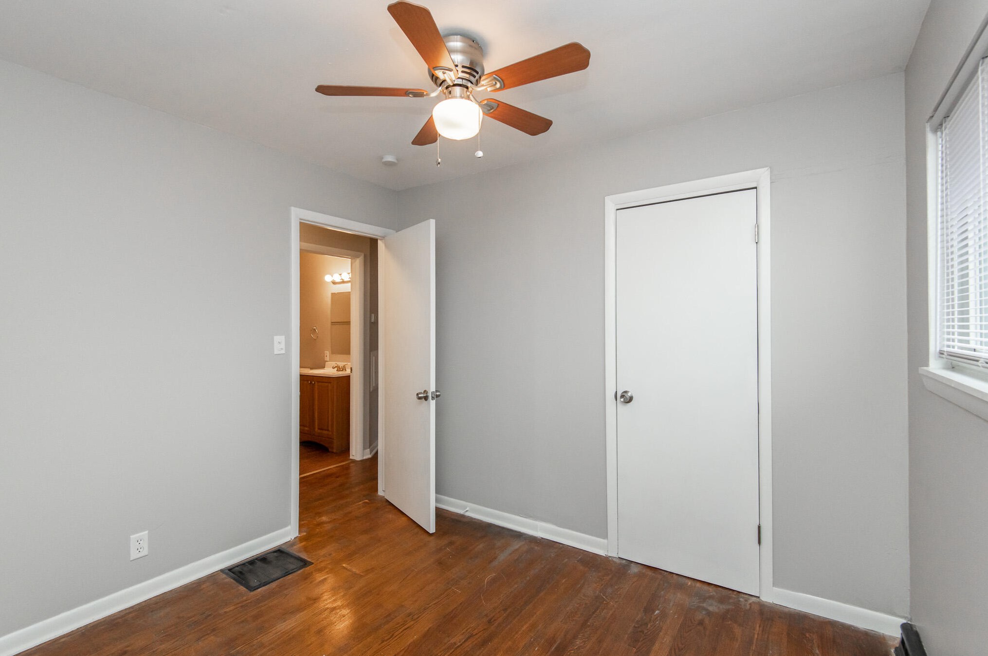2112 Virginia St, Racine WI  53405-3950 exterior
