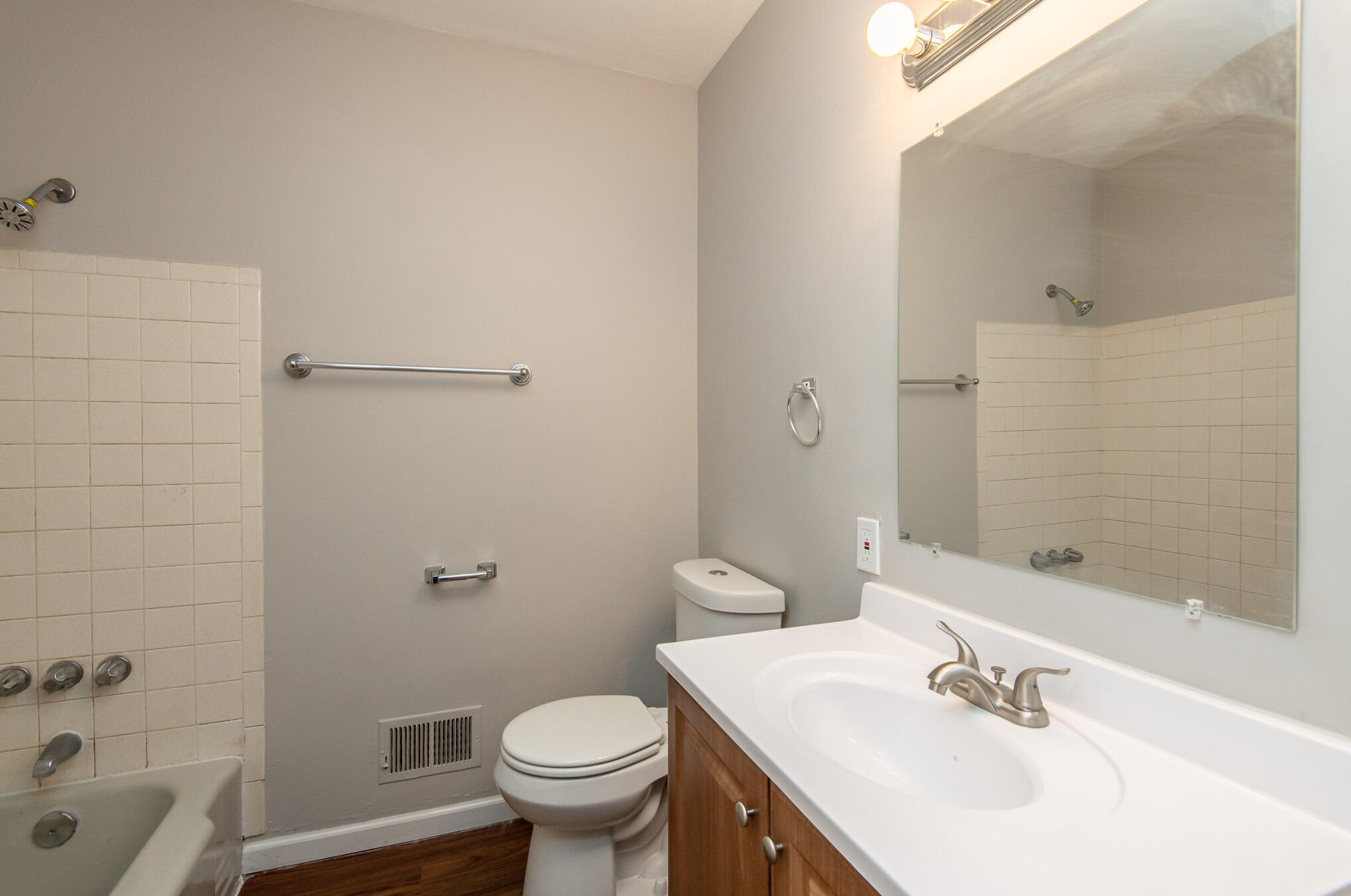 2112 Virginia St, Racine WI  53405-3950 exterior