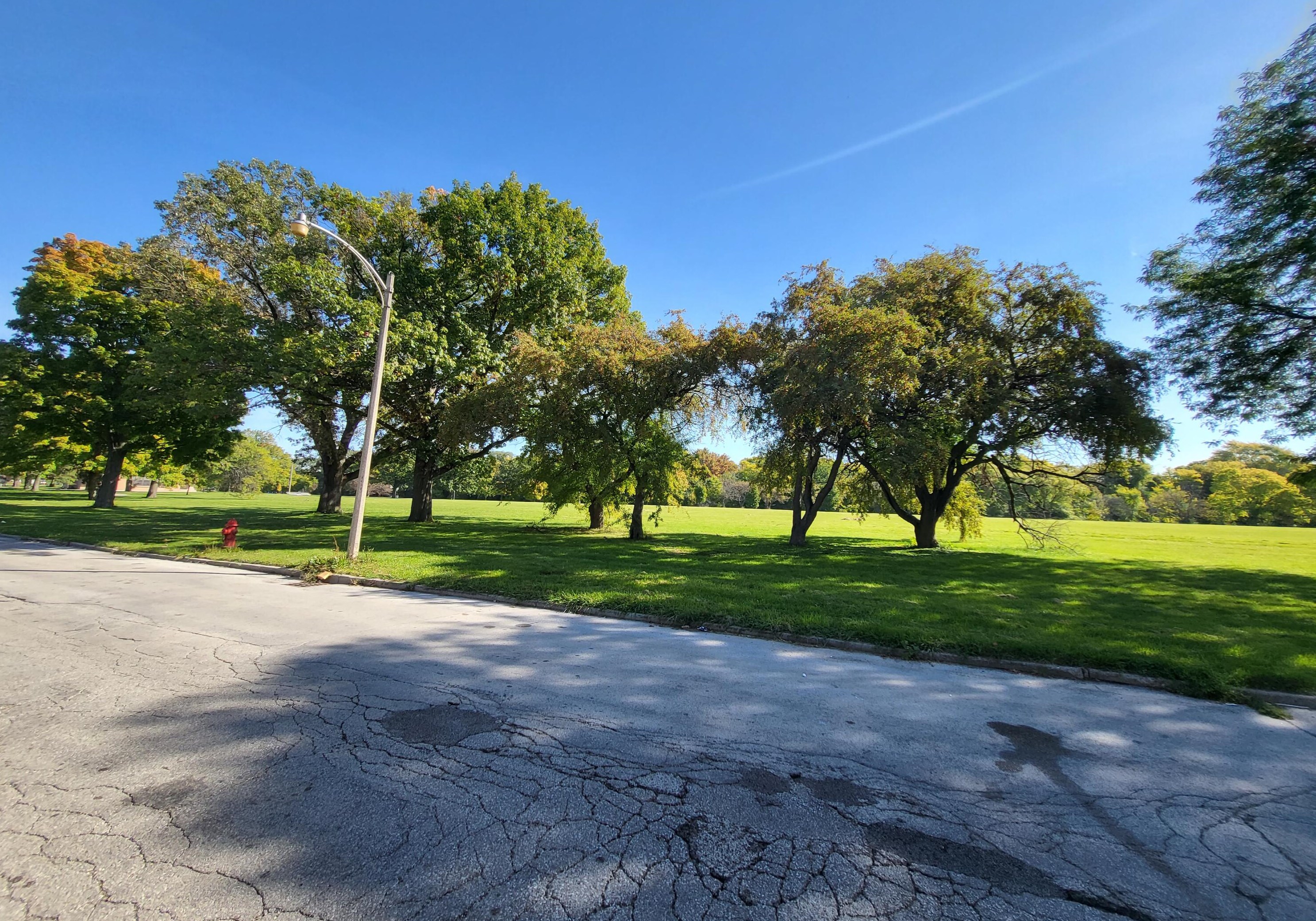 4651 48, Milwaukee WI 53220-4113 exterior