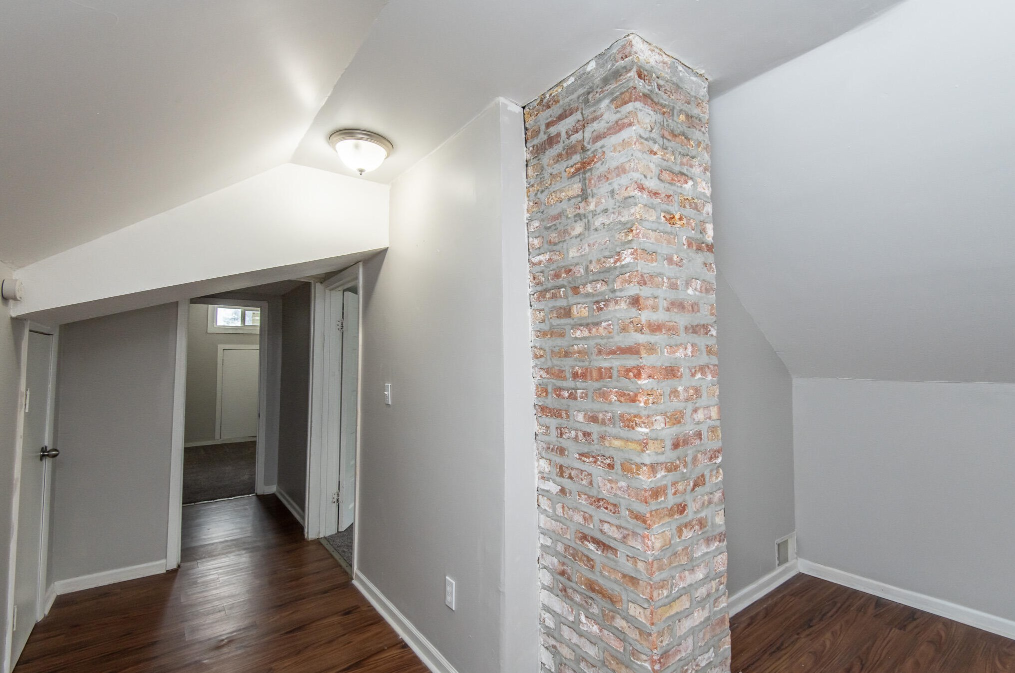 2016 Marquette St, Racine WI  53402-4640 exterior