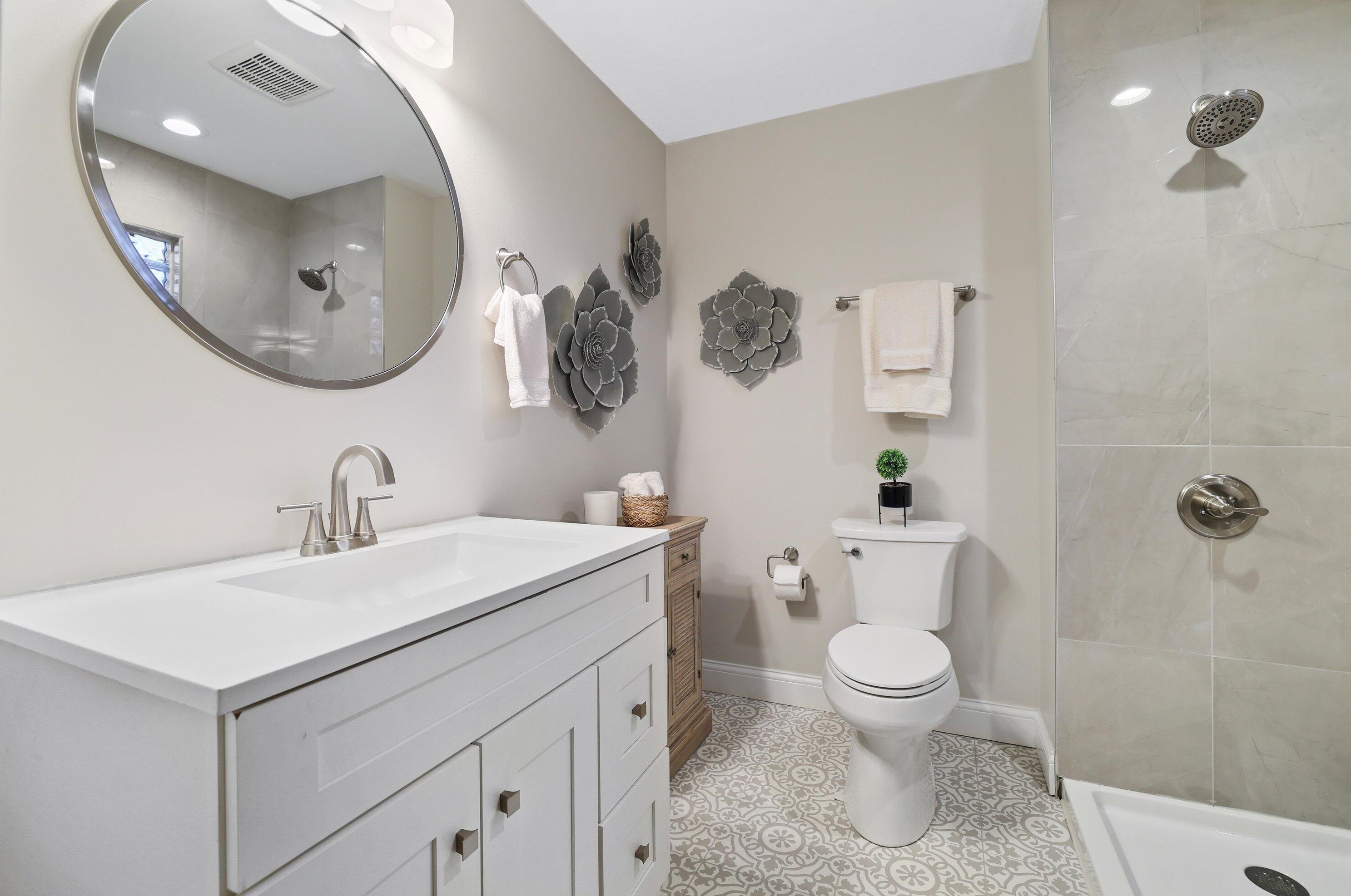 3662 32nd St, Milwaukee WI  53221-1115 exterior