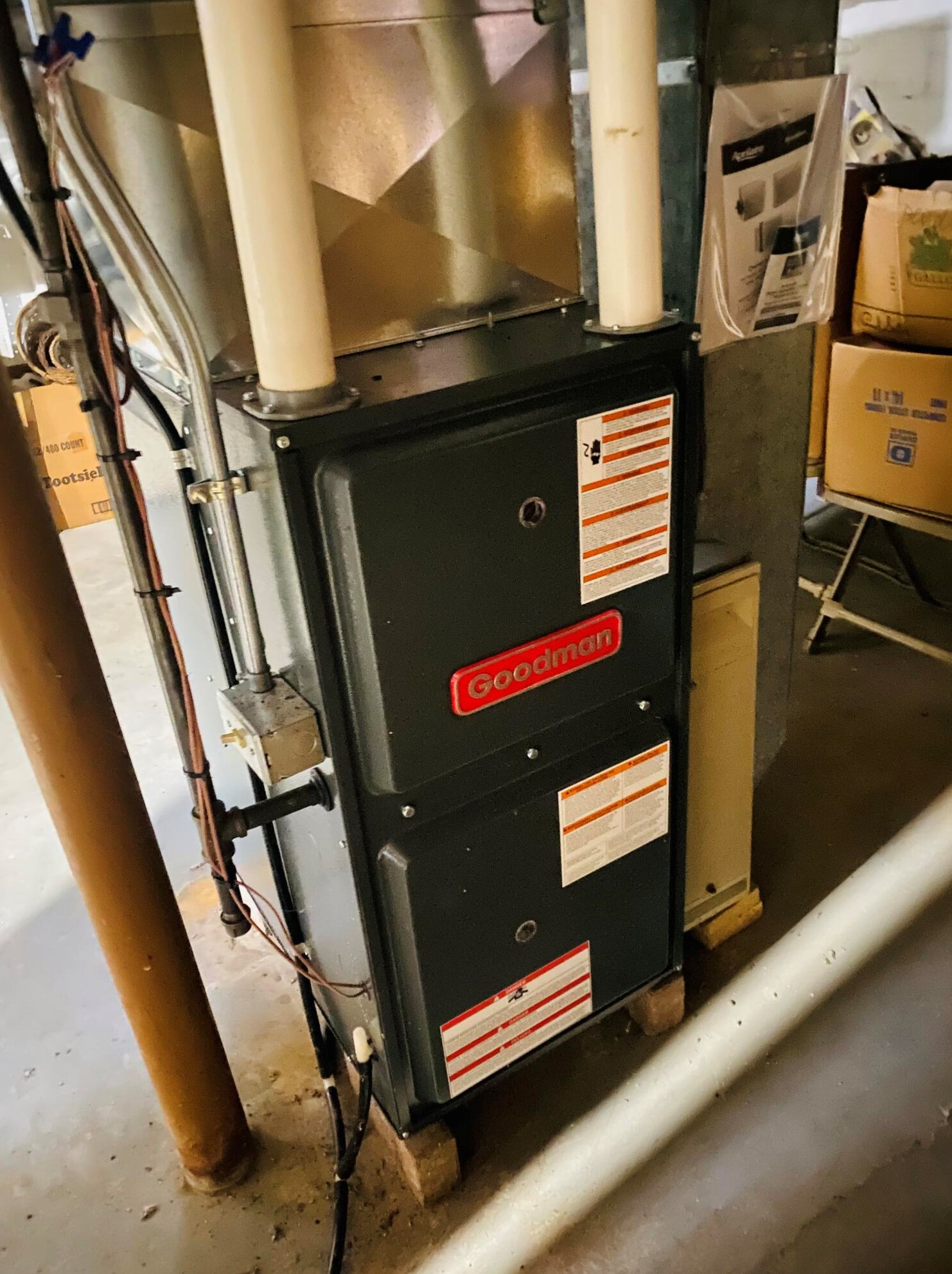 3885 144th St, Brookfield WI  53005-2364 exterior