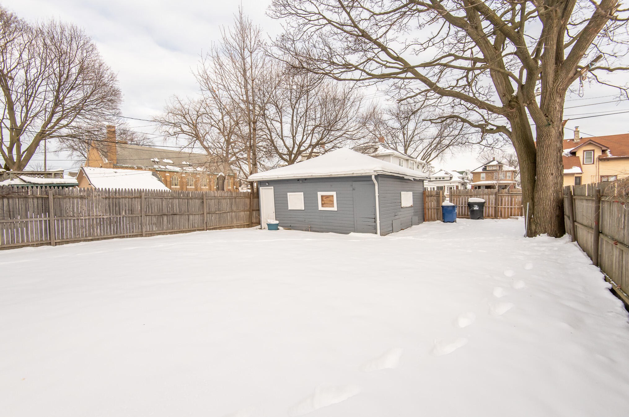 1625 Flett Ave, Racine WI  53405-3535 exterior