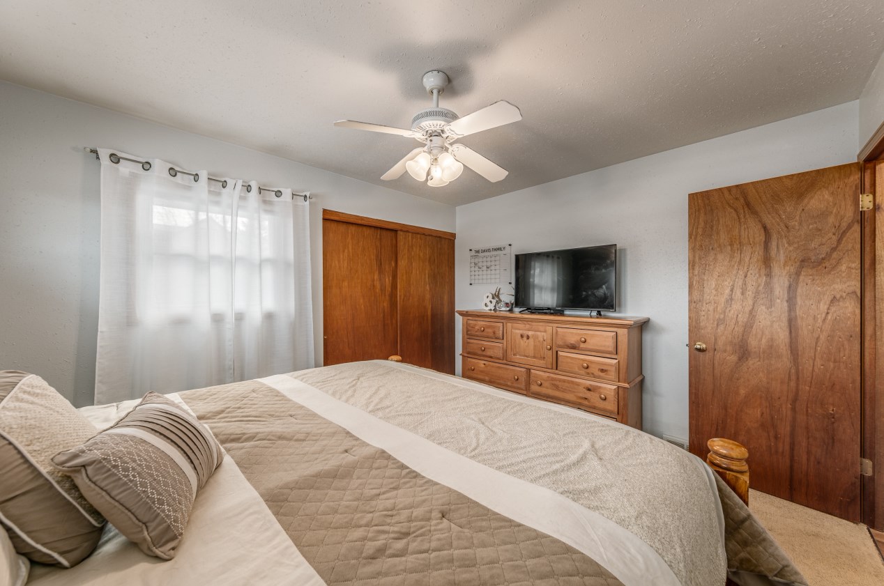 7156 Cliffside Dr, Racine WI  53402-1286 exterior