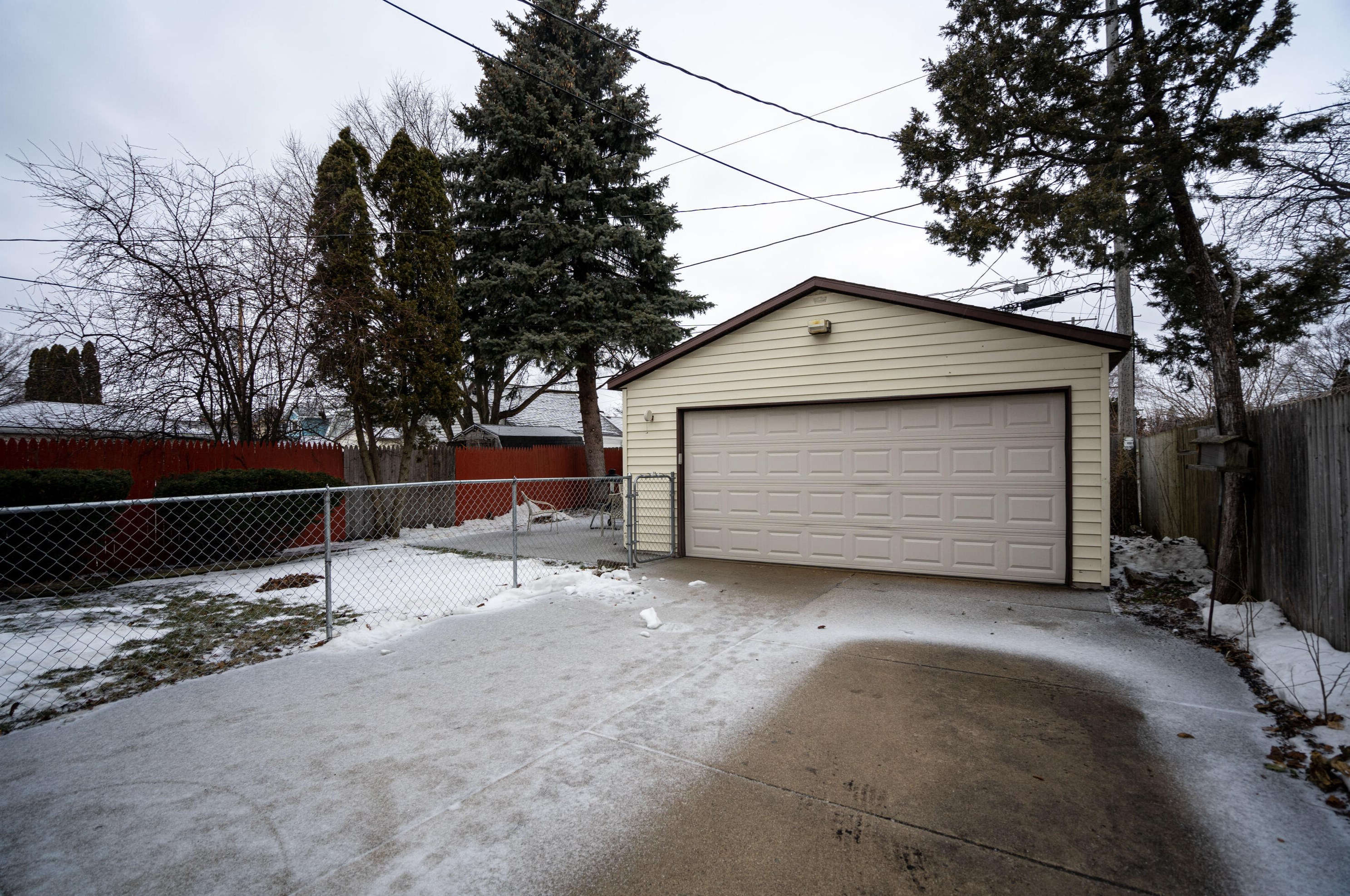 612 Romayne Ave, Racine WI  53402-4430 exterior
