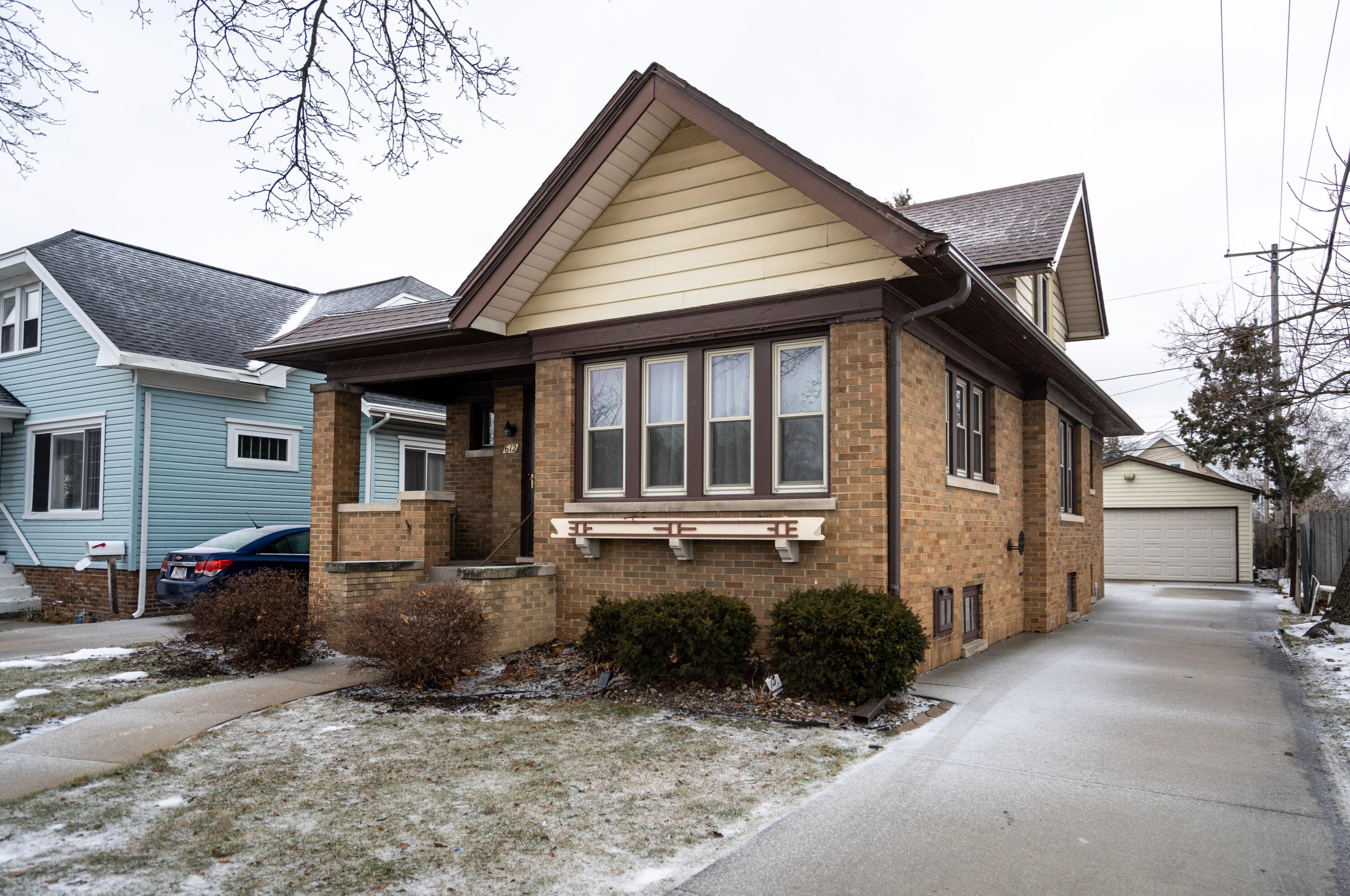 612 Romayne Ave, Racine WI  53402-4430 exterior