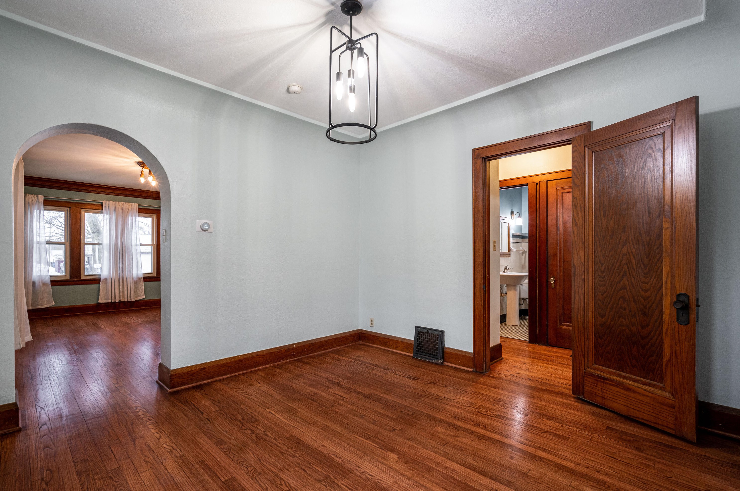 612 Romayne Ave, Racine WI  53402-4430 exterior
