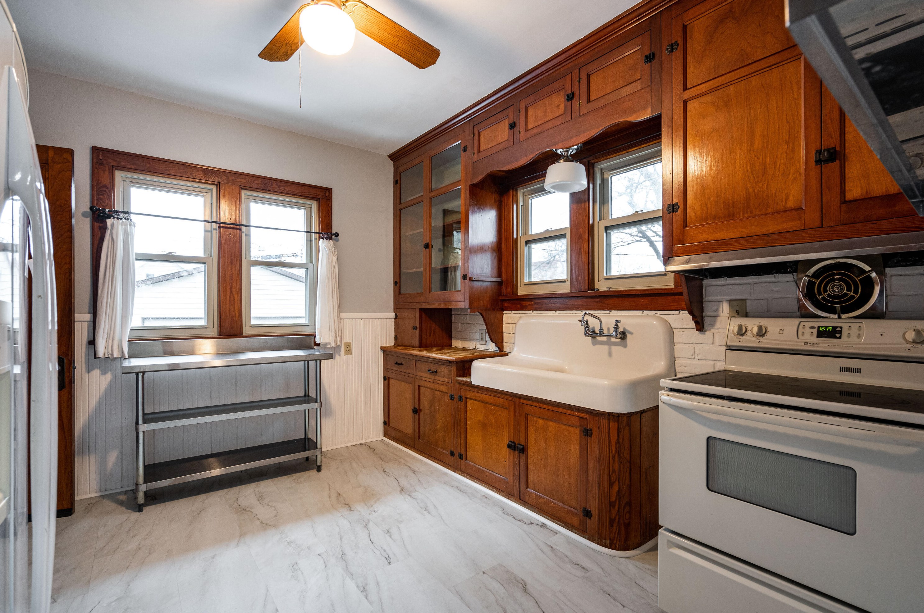 612 Romayne Ave, Racine WI  53402-4430 exterior