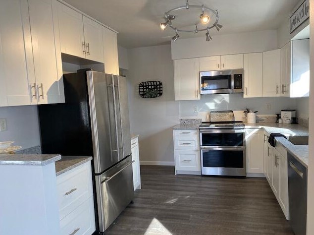3861 Birchwood Ave, Cudahy WI  53110-2705 exterior