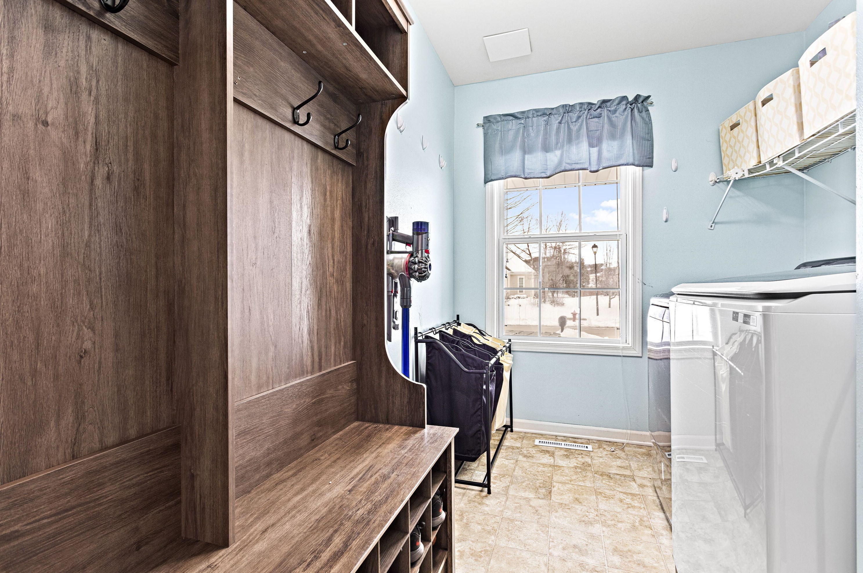 2257 Shoshoni St, Grafton WI  53024-9351 exterior