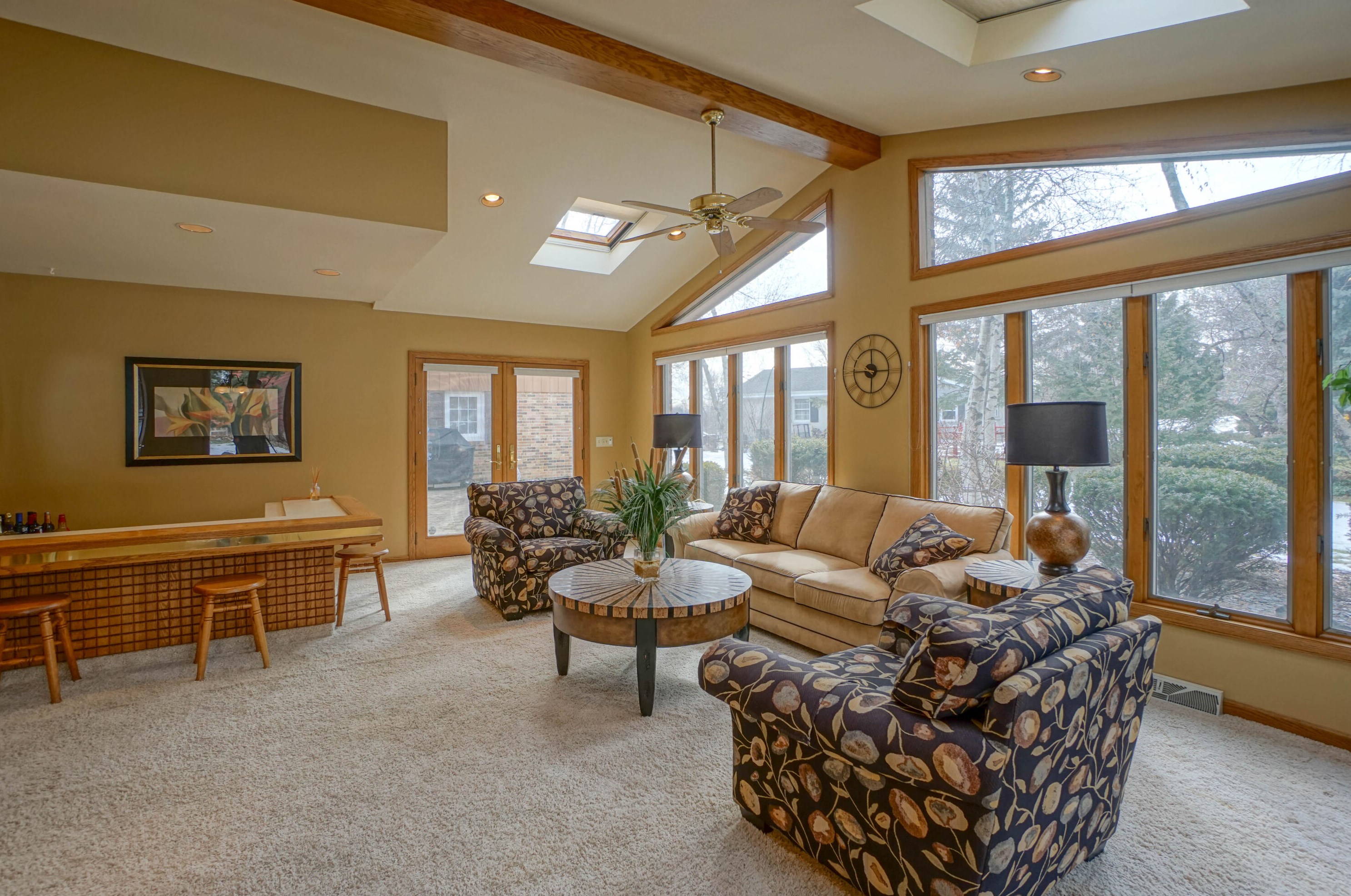 16615 Mary Cliff Ln, Brookfield WI  53005-2135 exterior