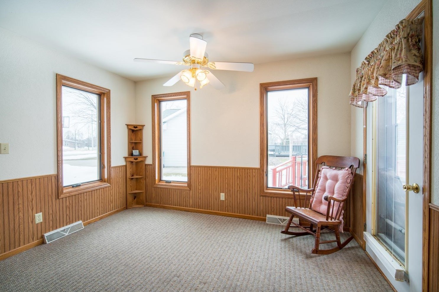 516 Paul Ave, Campbellsport WI  53010-2766 exterior