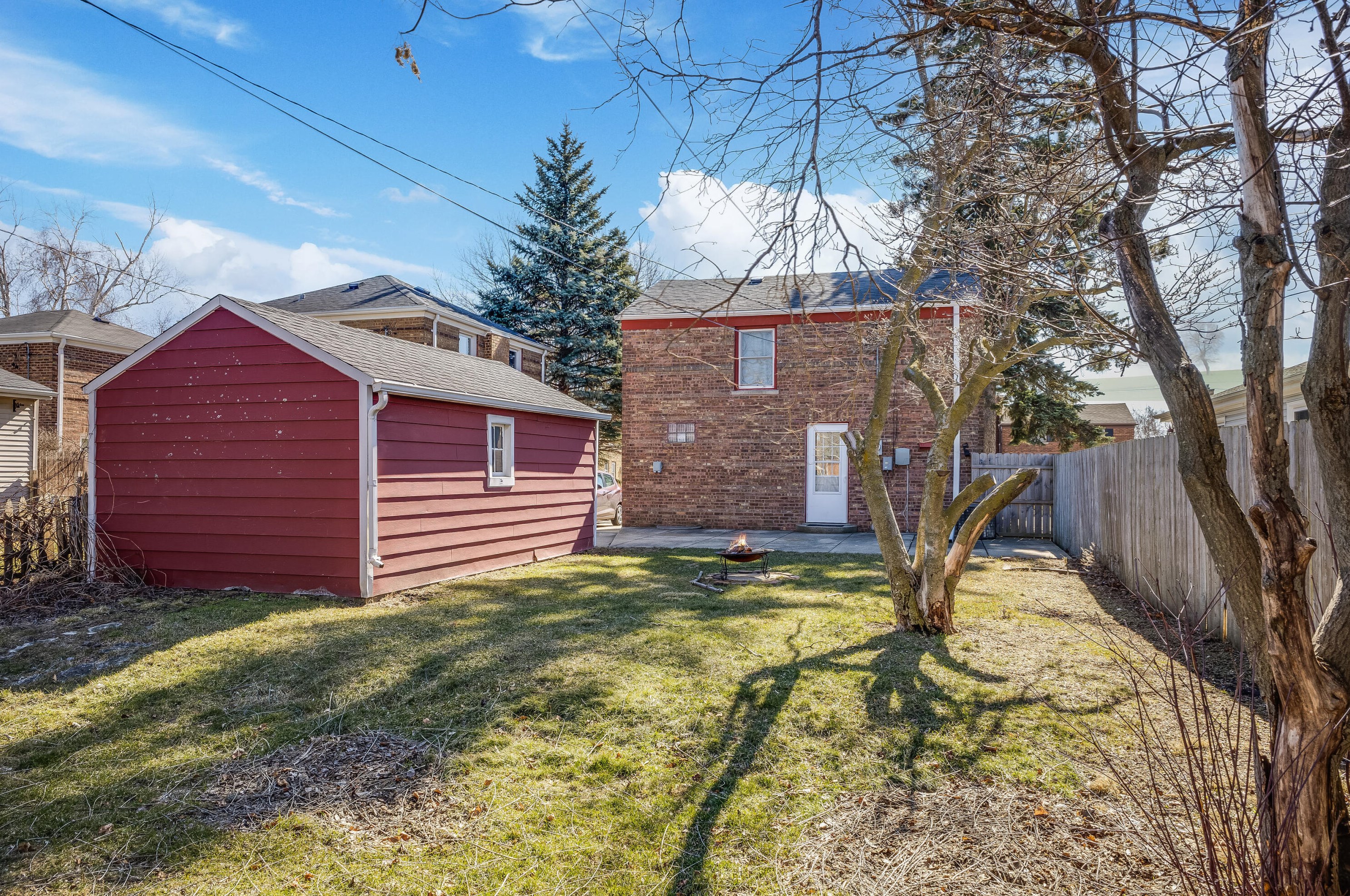 2404 Dwight St, Racine WI  53403-3051 exterior