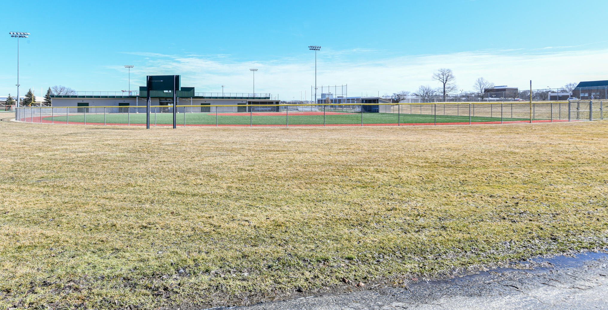 2840 117, Milwaukee WI 53222-4104 exterior