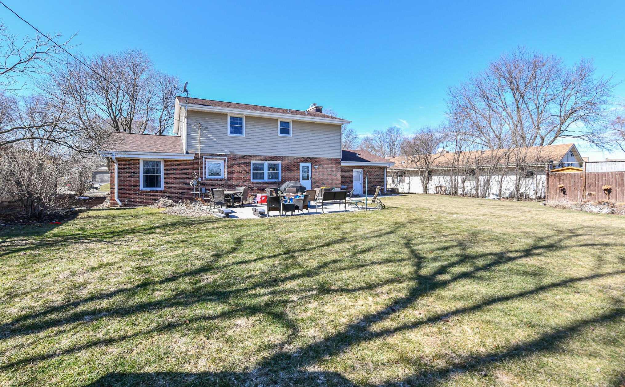 2840 117, Milwaukee WI 53222-4104 exterior