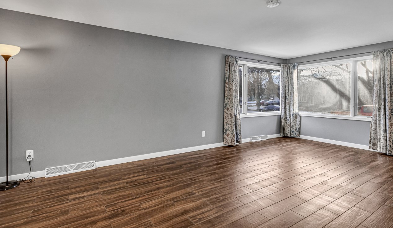 3949 17th Pl, Sheboygan WI  53081-7561 exterior