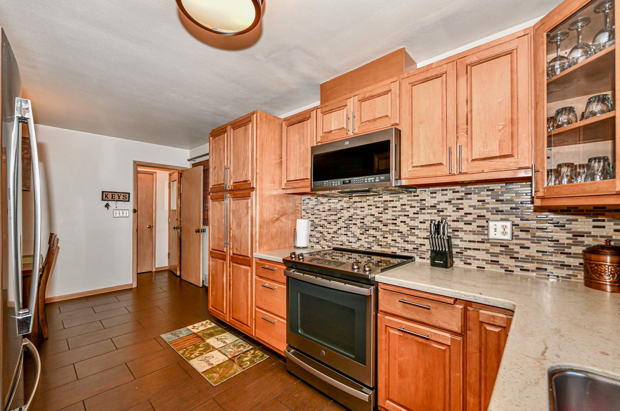 4548 108th St, Milwaukee WI  53225-4534 exterior