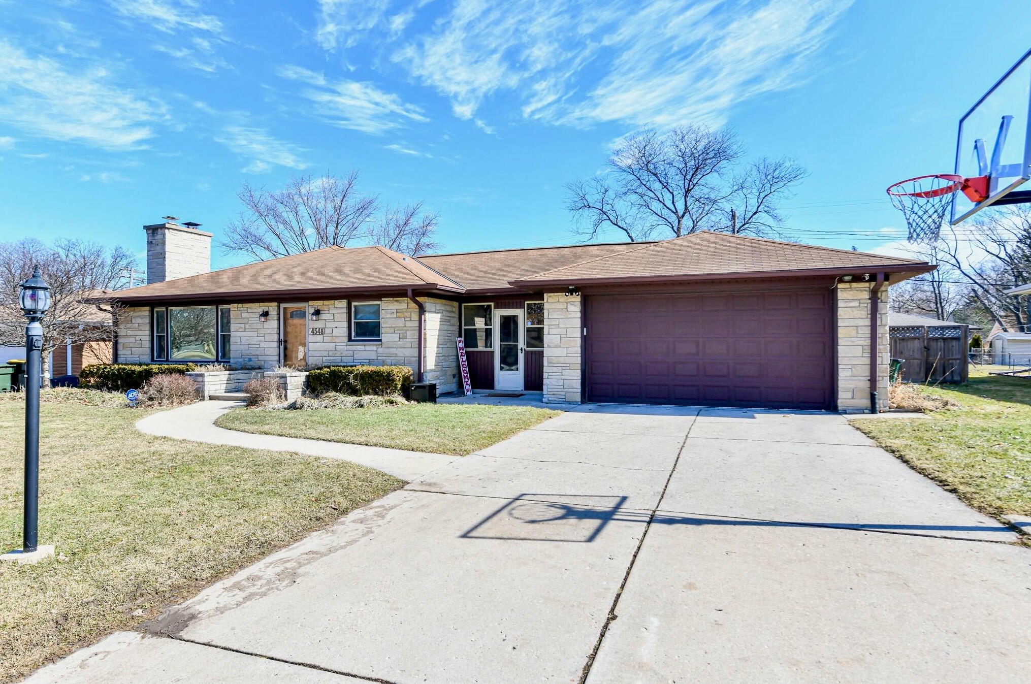 4548 108th St, Milwaukee WI  53225-4534 exterior