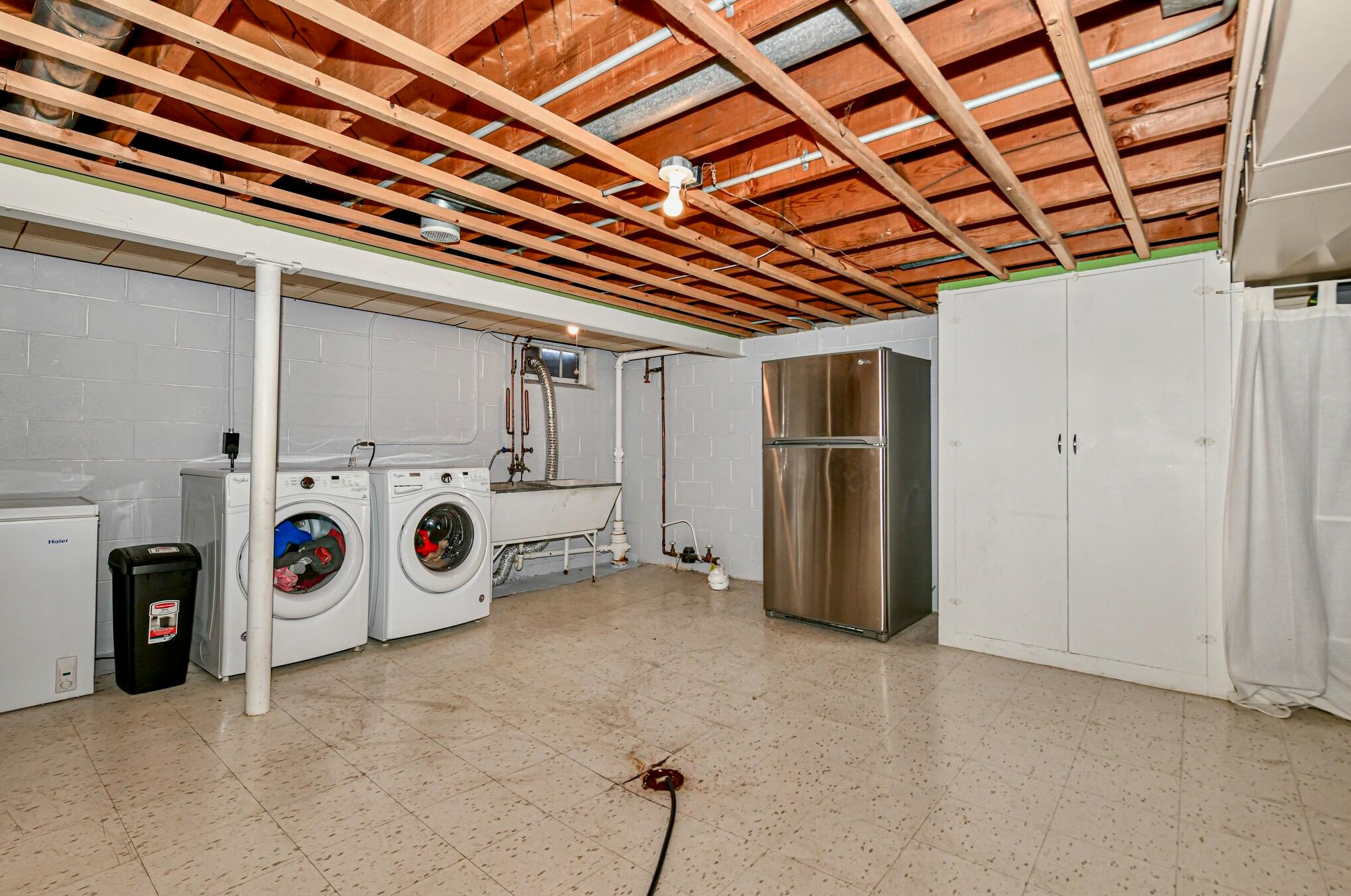 4548 108th St, Milwaukee WI  53225-4534 exterior