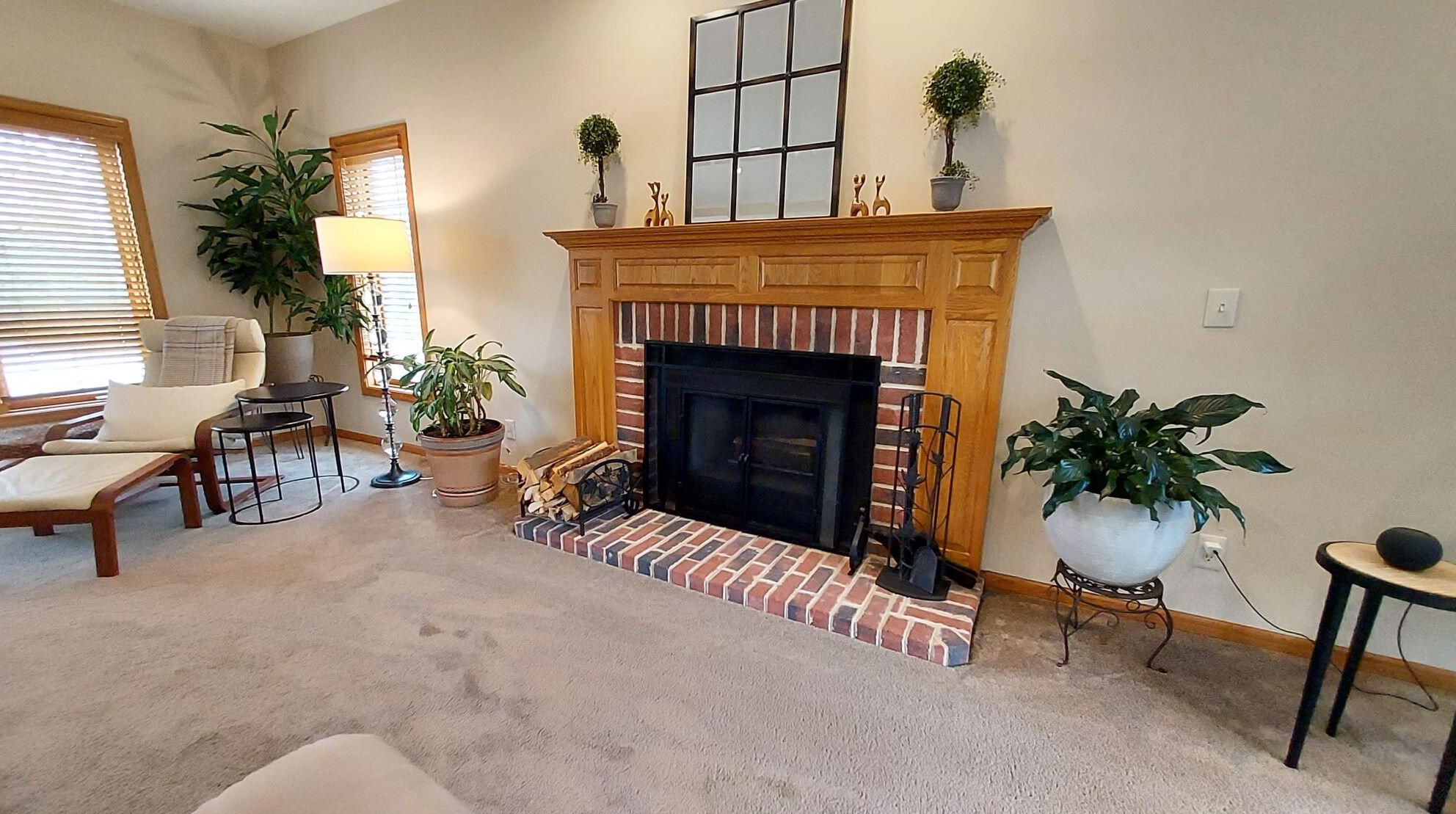 8157 Woodfield Dr, Hales Corners WI  53132-8386 exterior