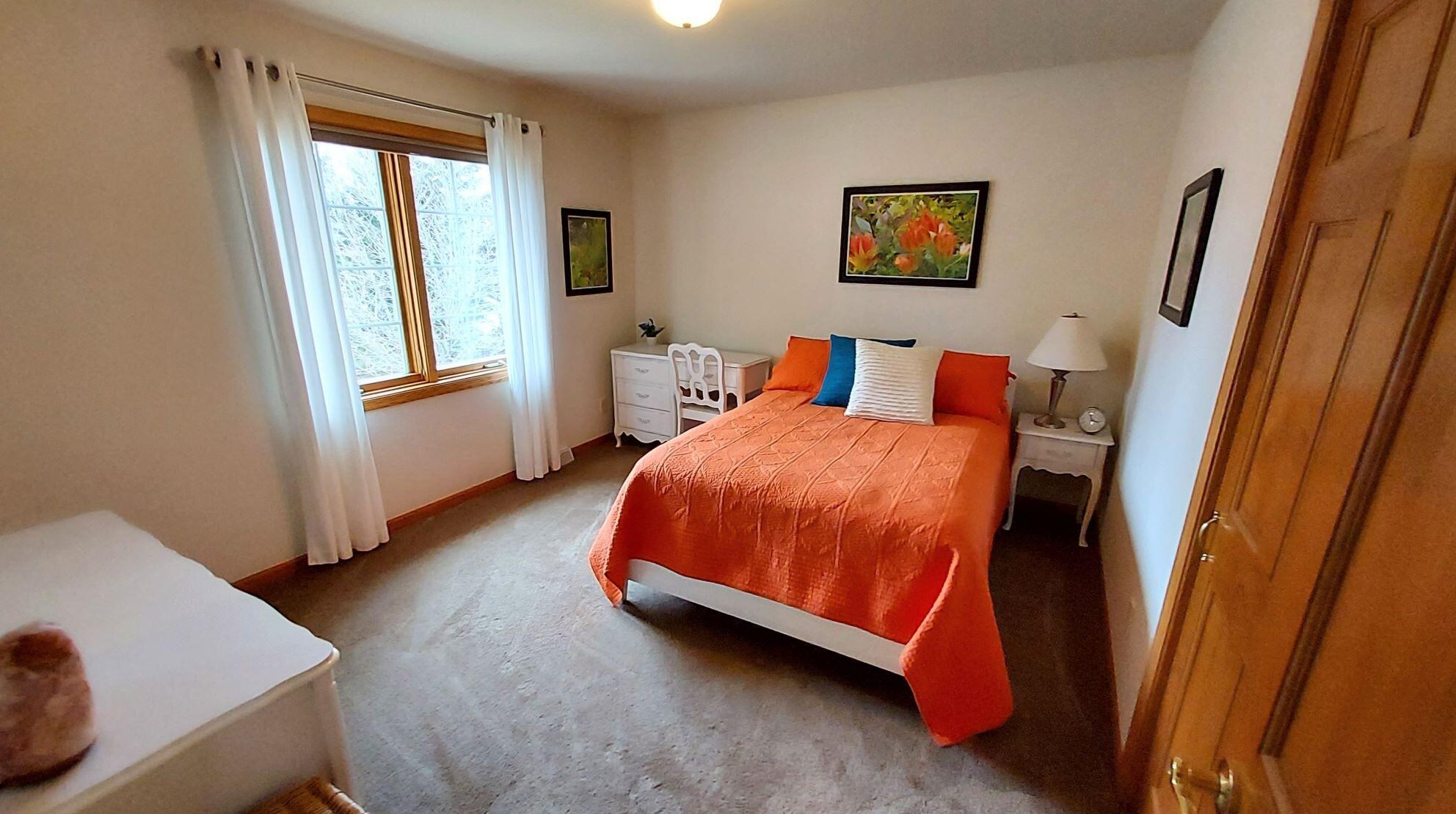 8157 Woodfield Dr, Hales Corners WI  53132-8386 exterior