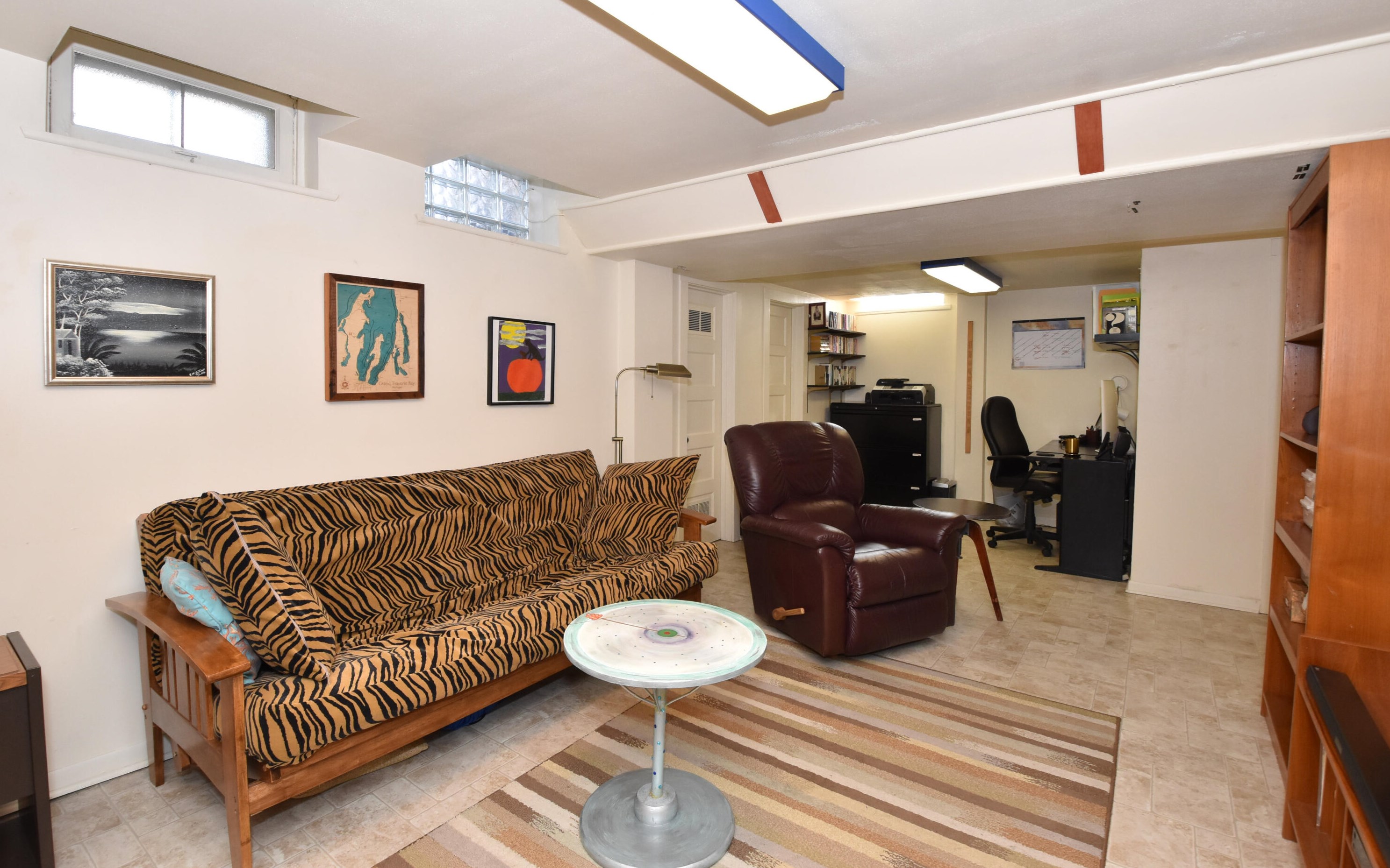 646 77 St, Milwaukee WI 53213-3511 exterior