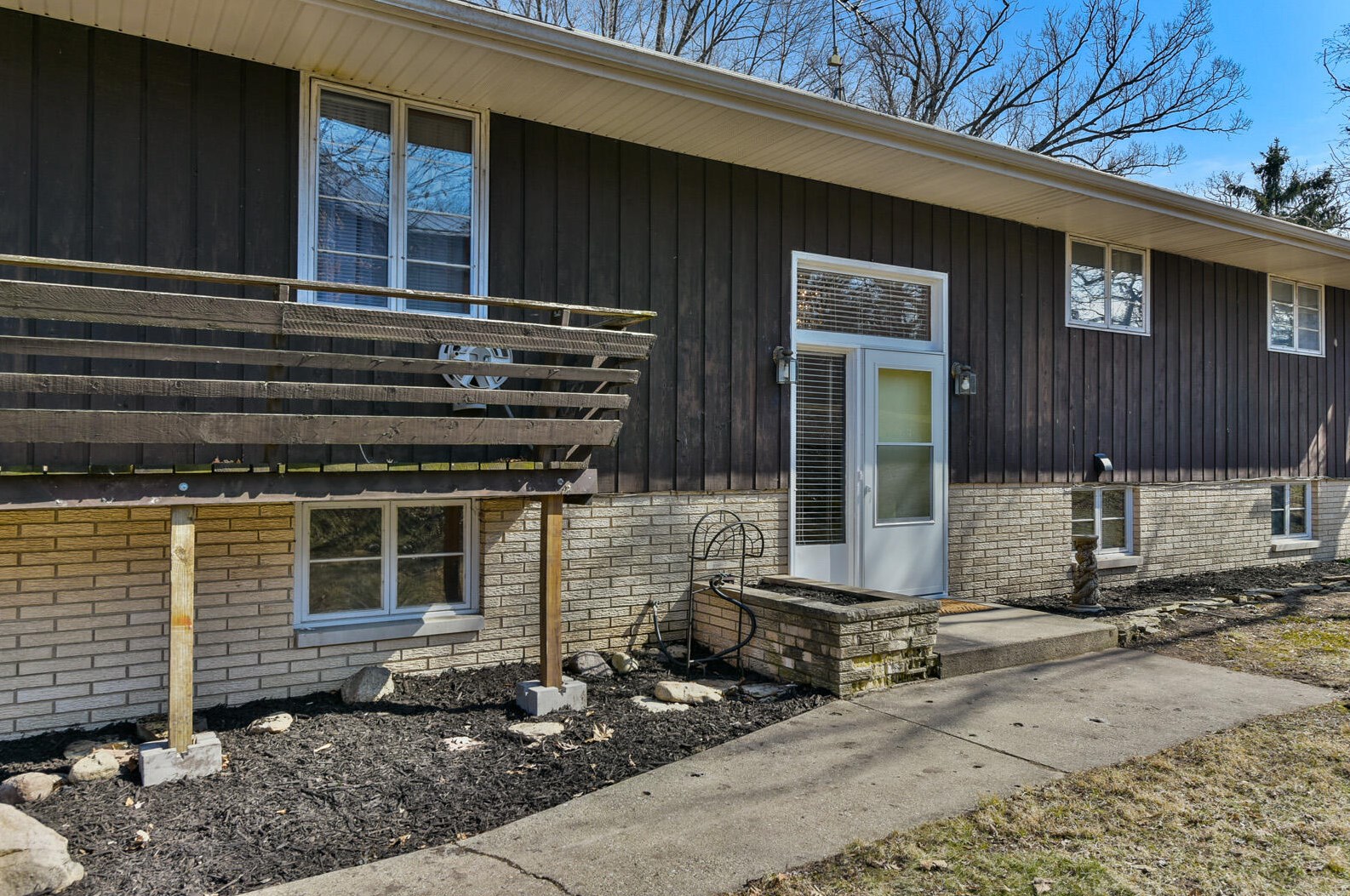 33605 Dream St, Lyons WI  53105-8713 exterior