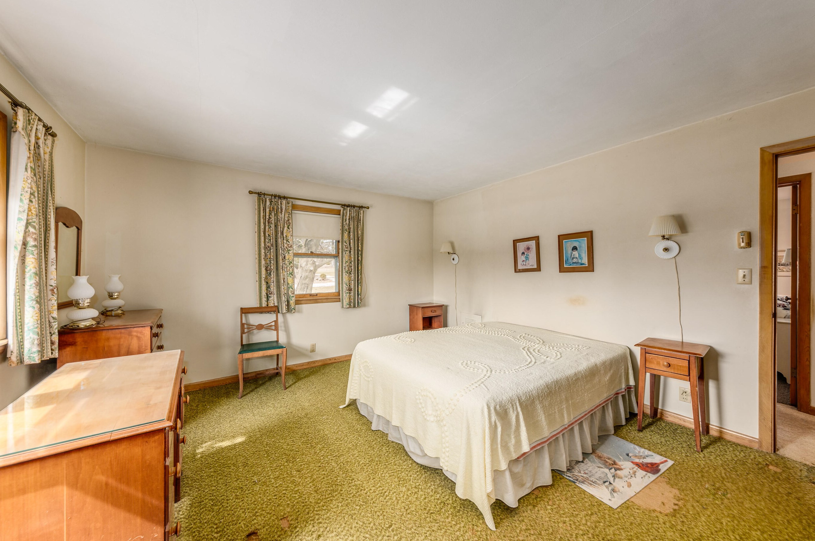 17515 West Ln, Brookfield WI  53045-4312 exterior