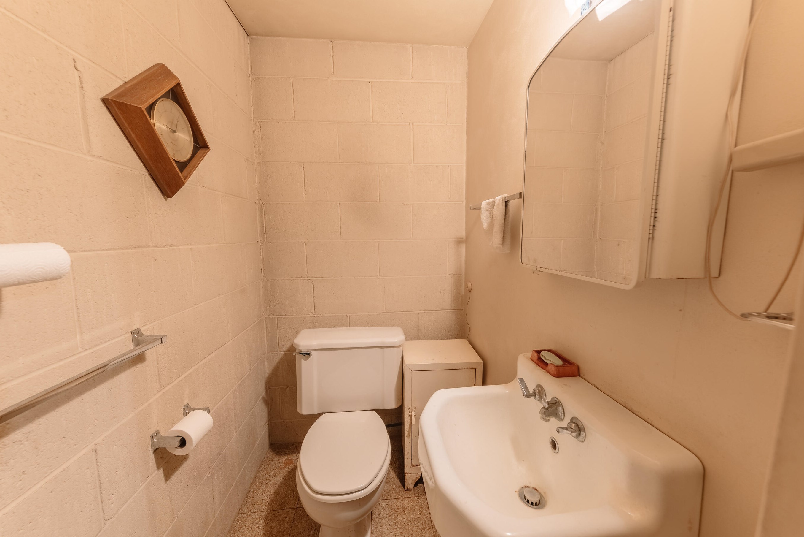 17515 West Ln, Brookfield WI  53045-4312 exterior