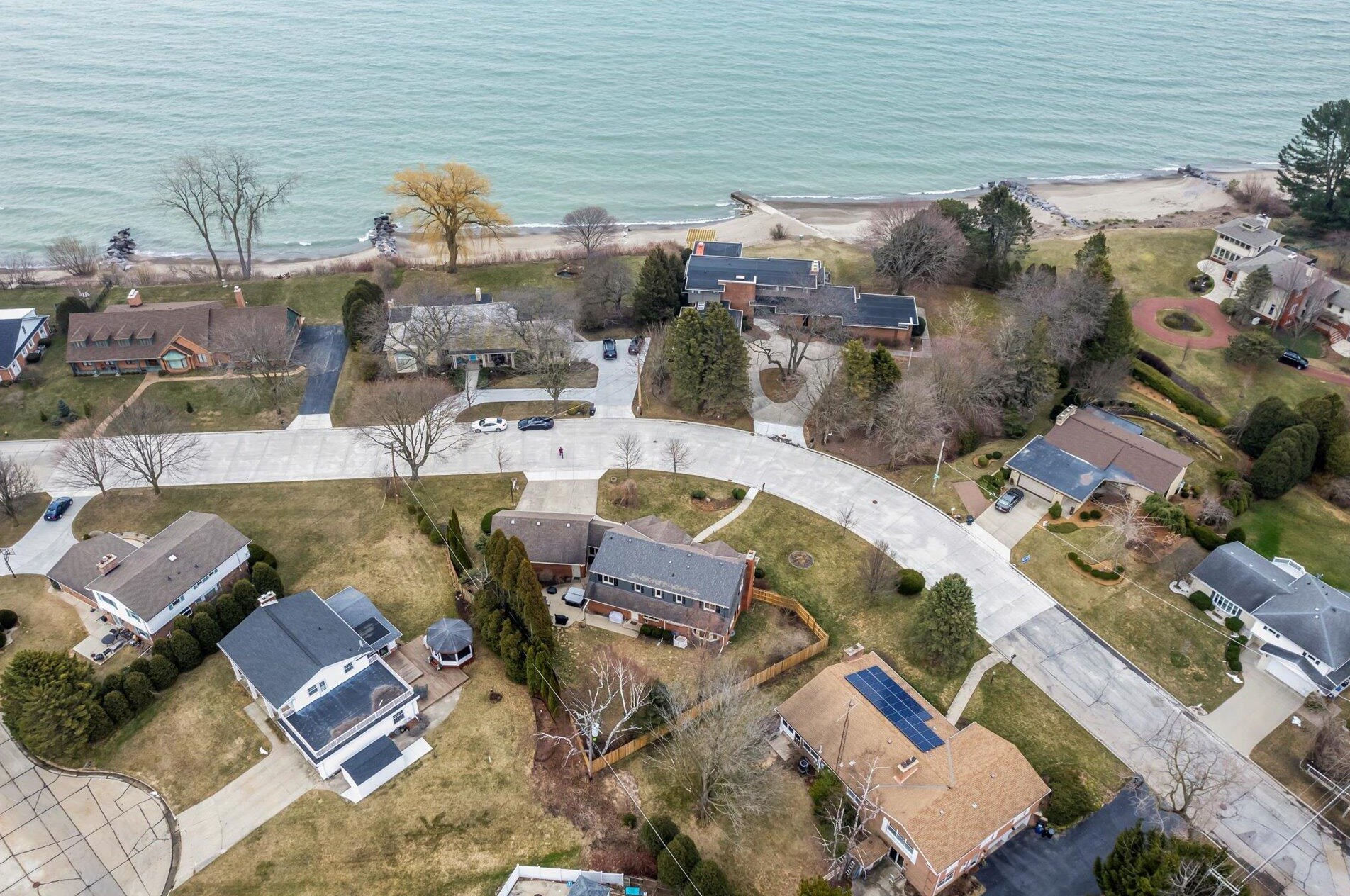 3800 Lighthouse Dr, Racine WI  53402-3618 exterior