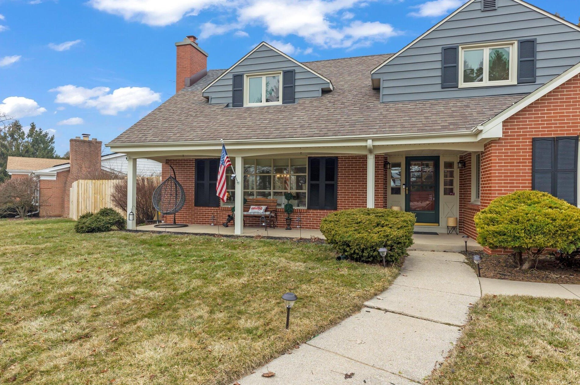 3800 Lighthouse Dr, Racine WI  53402-3618 exterior