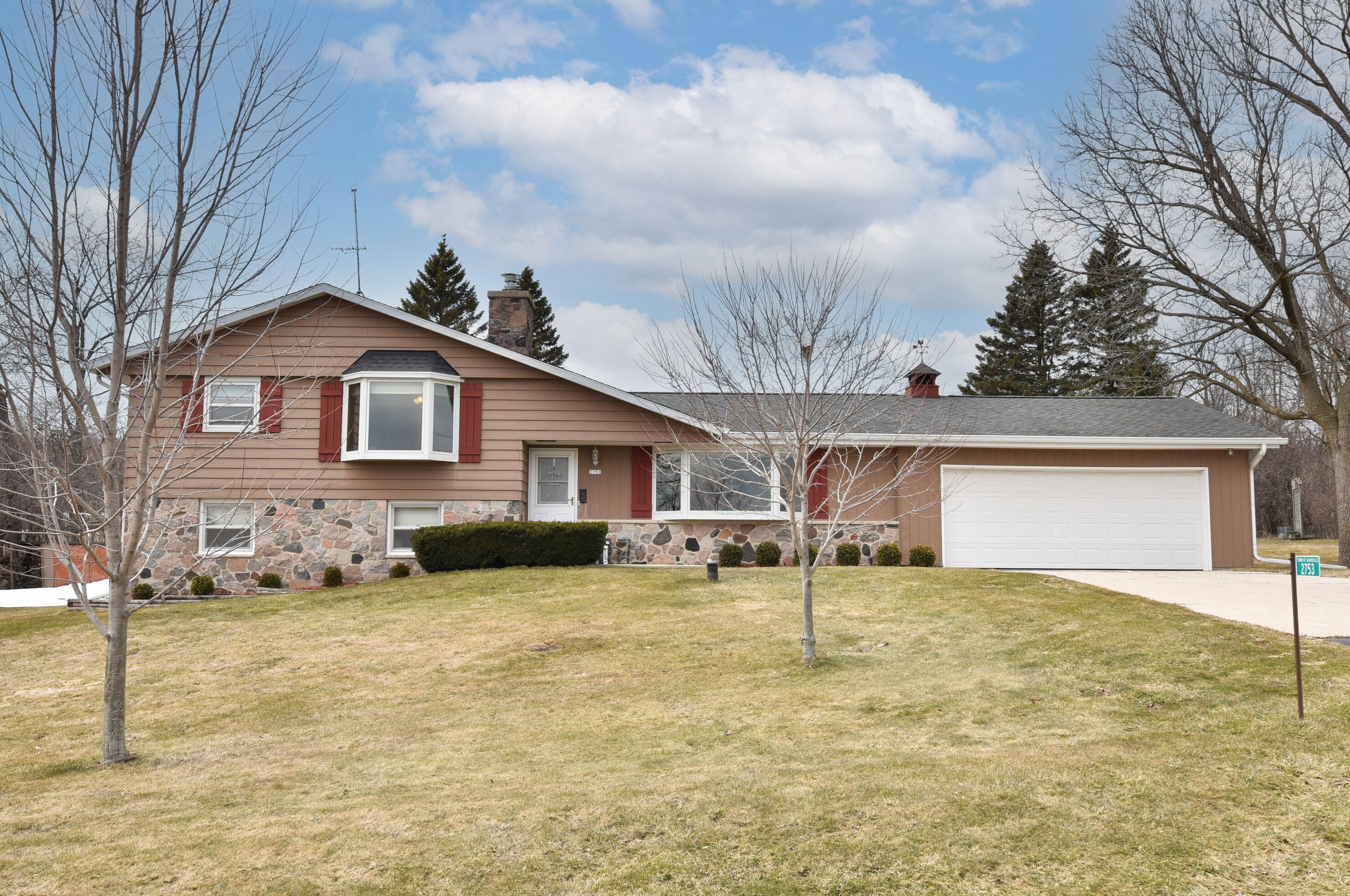 2753 County Road I, Saukville WI  53080-1525 exterior