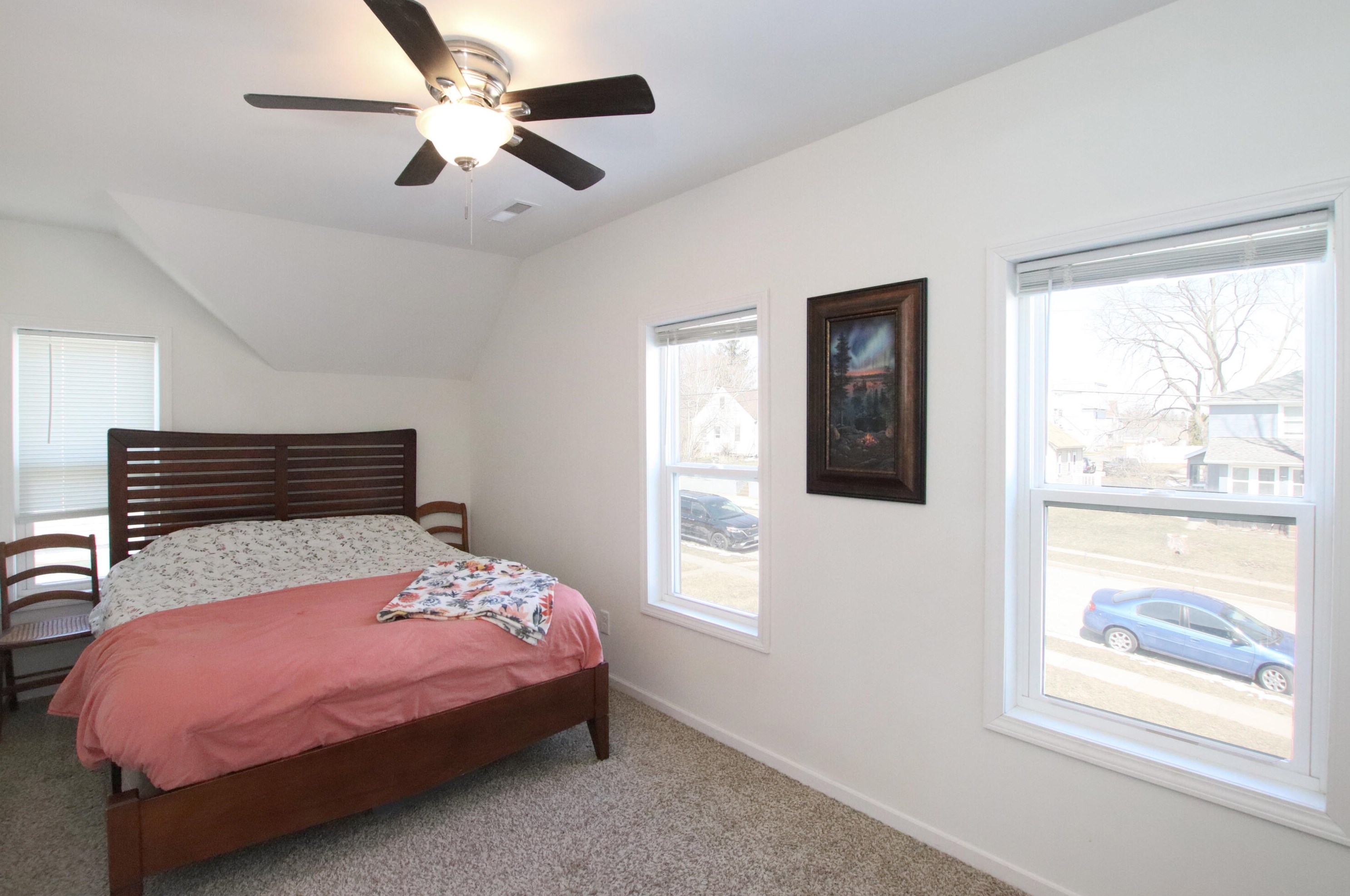 525 Loos St, Hartford WI  53027-1913 exterior