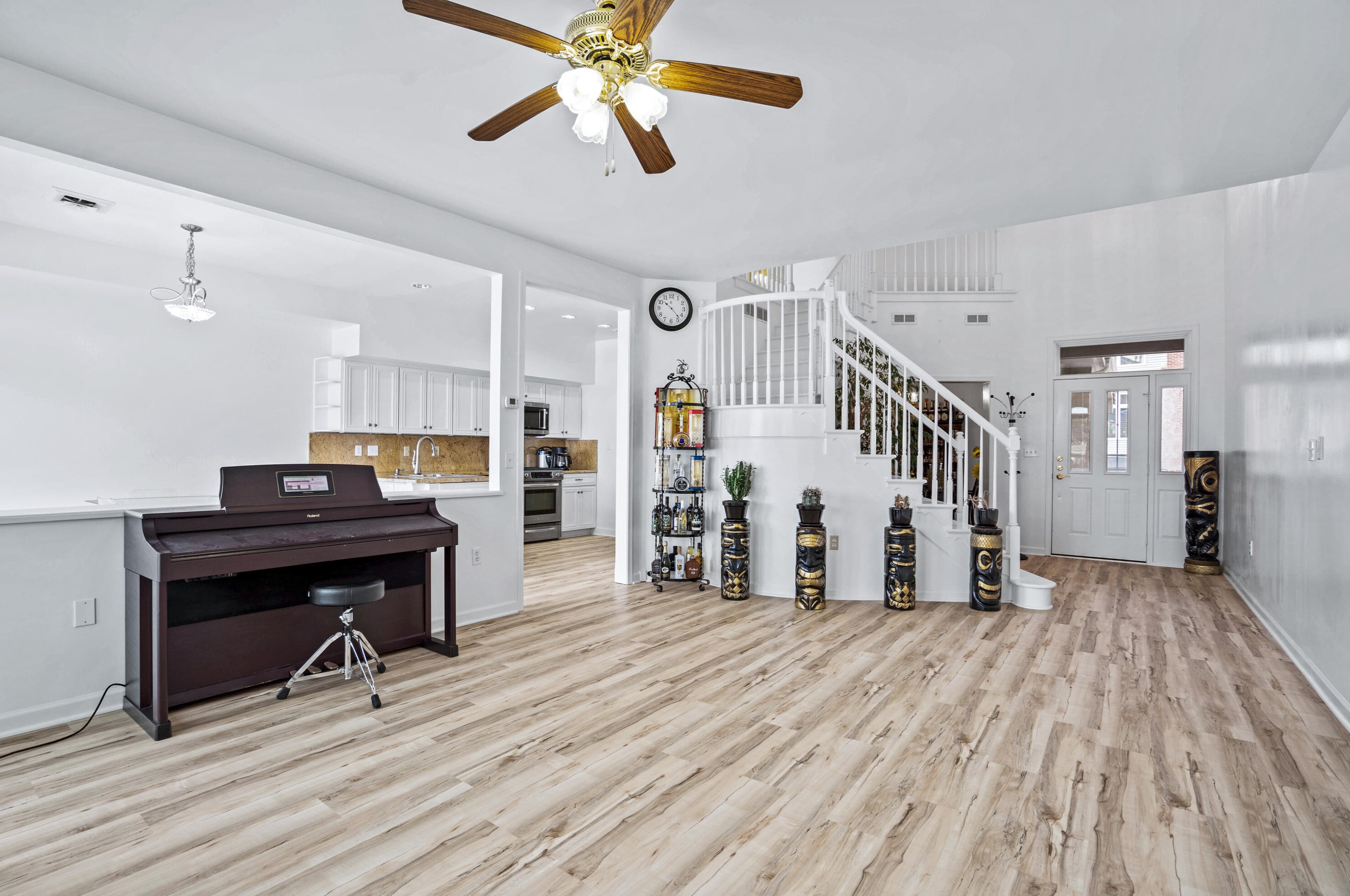 32 Harborview Dr, Racine WI  53403-4601 exterior