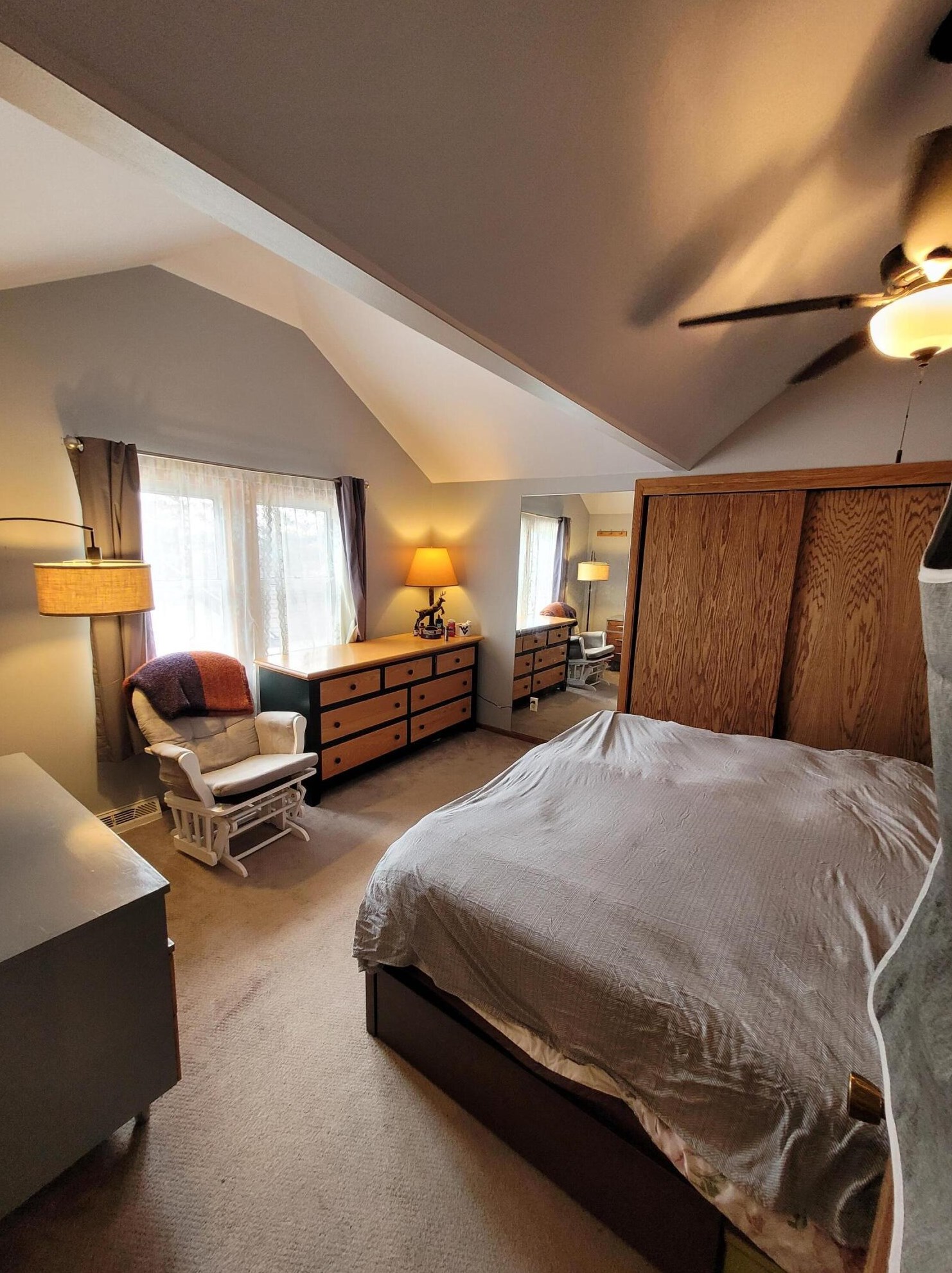 512 Madison Ave, South Milwaukee WI  53172-2704 exterior