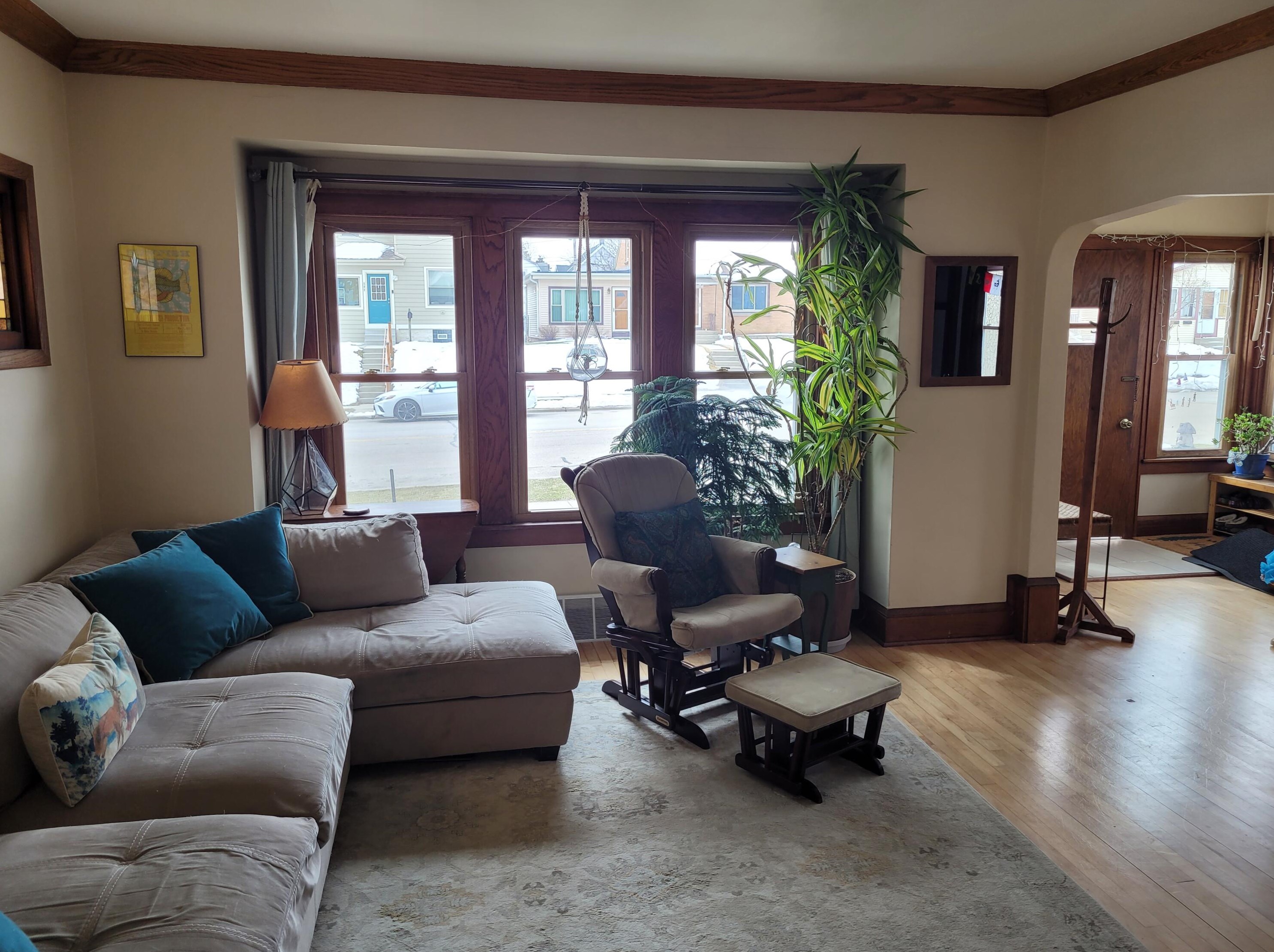 512 Madison Ave, South Milwaukee WI  53172-2704 exterior