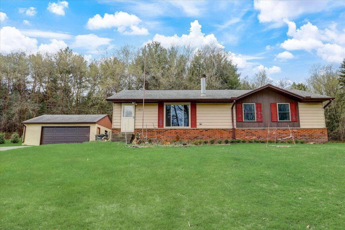 N64W28575 Meadowlark Ln, Merton, WI 53029 MLS 1830329 Coldwell Banker