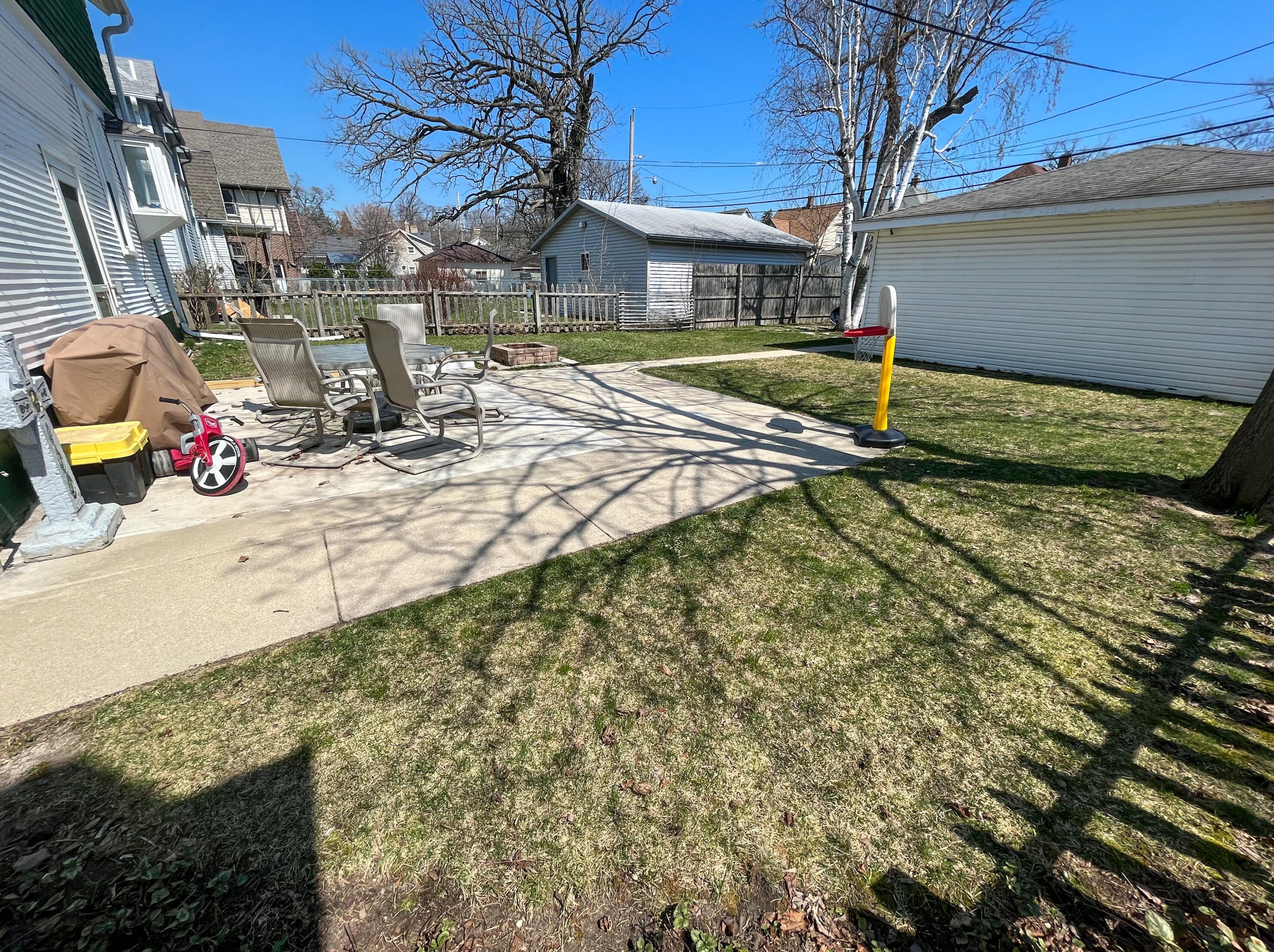 1515 Flett Ave, Racine WI  53405-5041 exterior