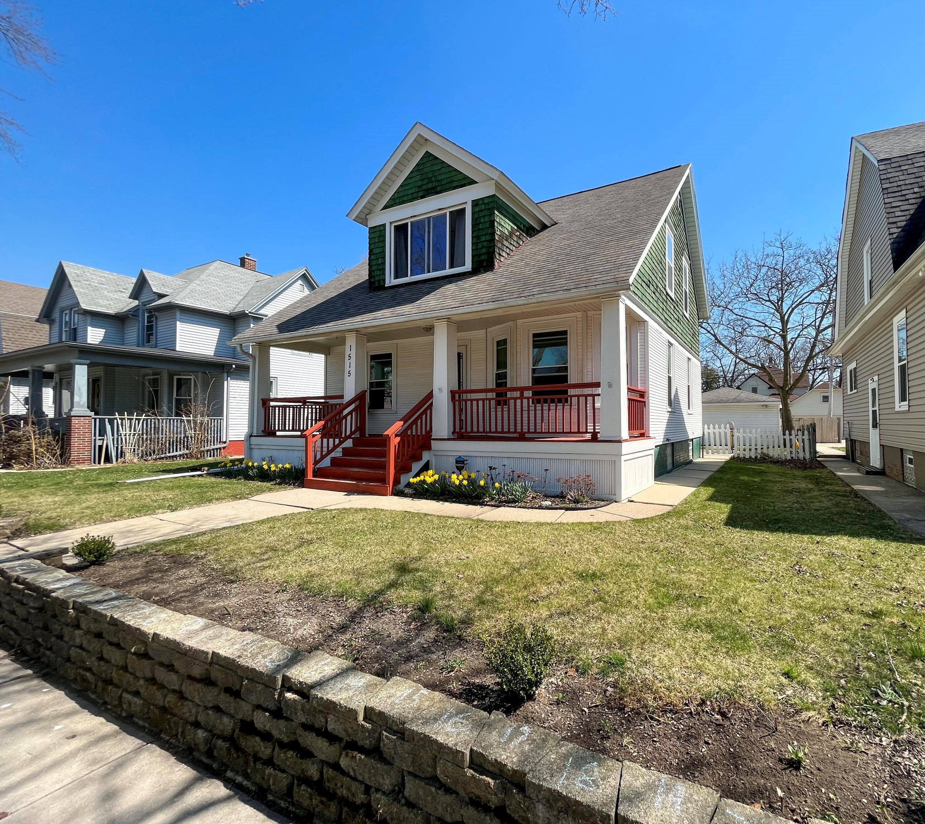 1515 Flett Ave, Racine WI  53405-5041 exterior