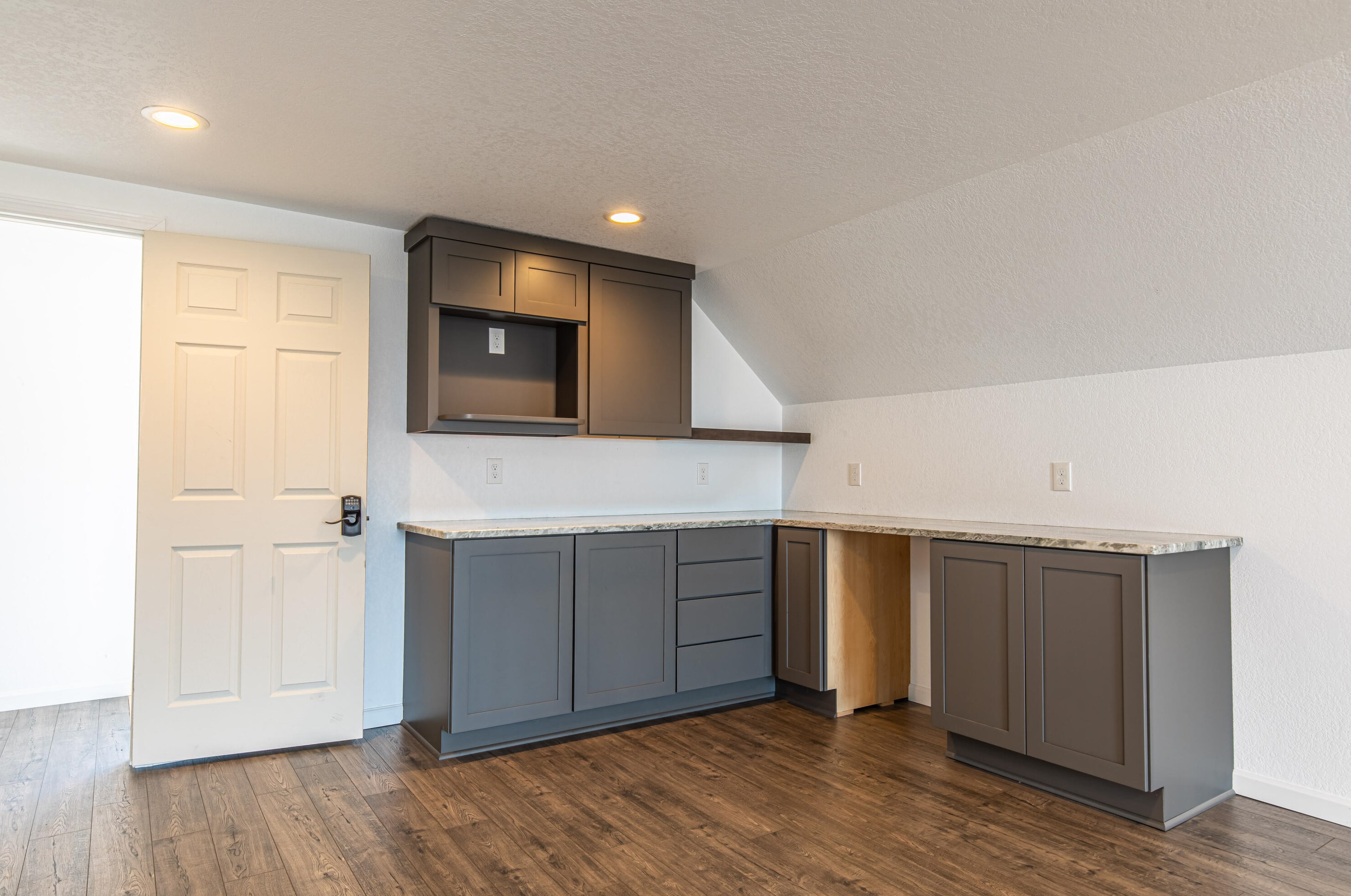 4301 Campbell Trce, Chenequa WI  53029-8846 exterior