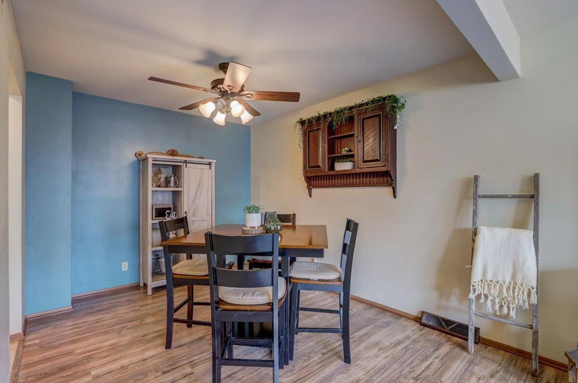 10210 Parkedge Cir, Hales Corners WI  53132-1234 exterior