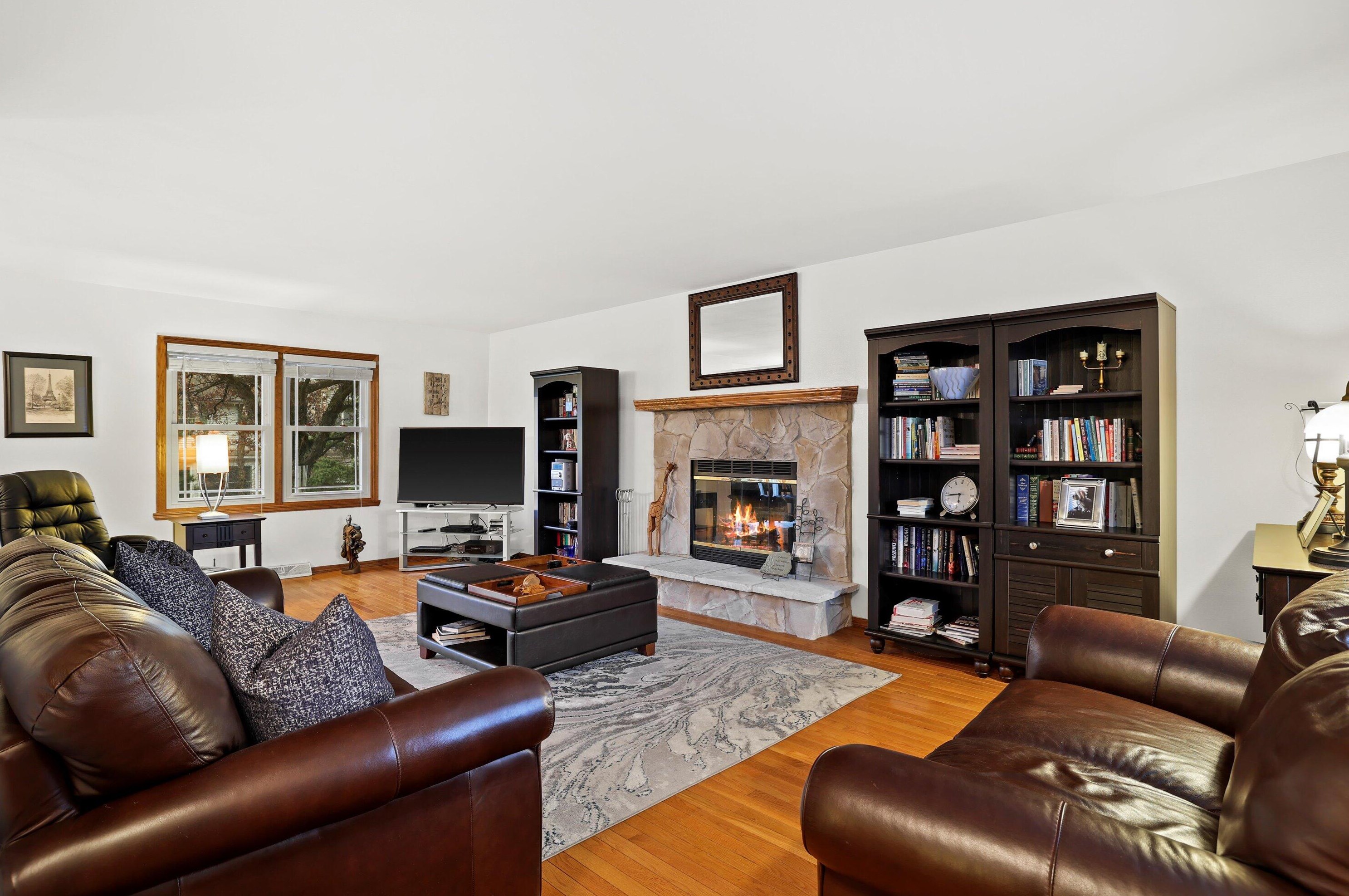 3978 Madison Blvd, Hales Corners WI  53132-9426 exterior