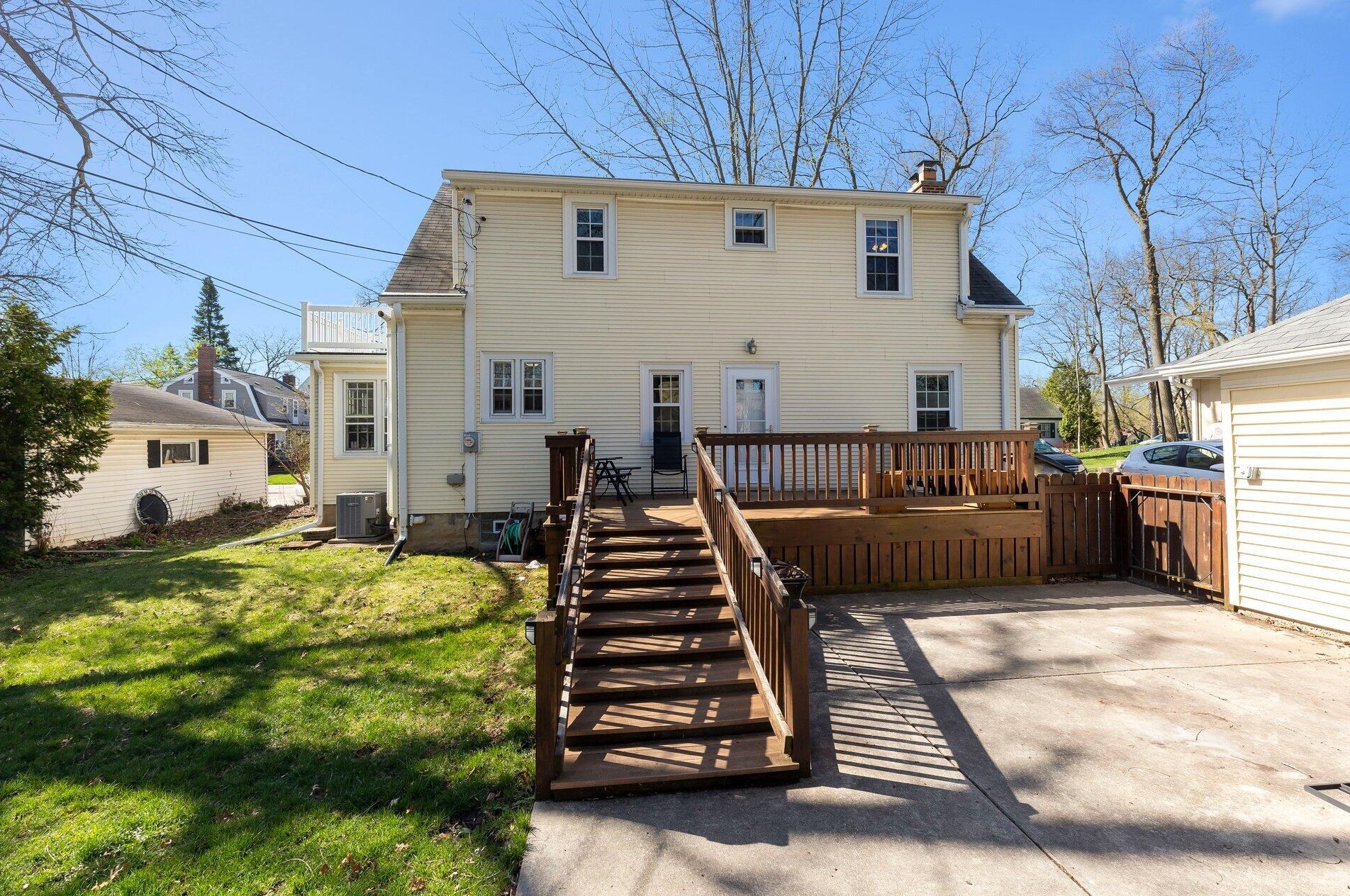 11020 Denis Ave, Hales Corners WI  53130-1855 exterior