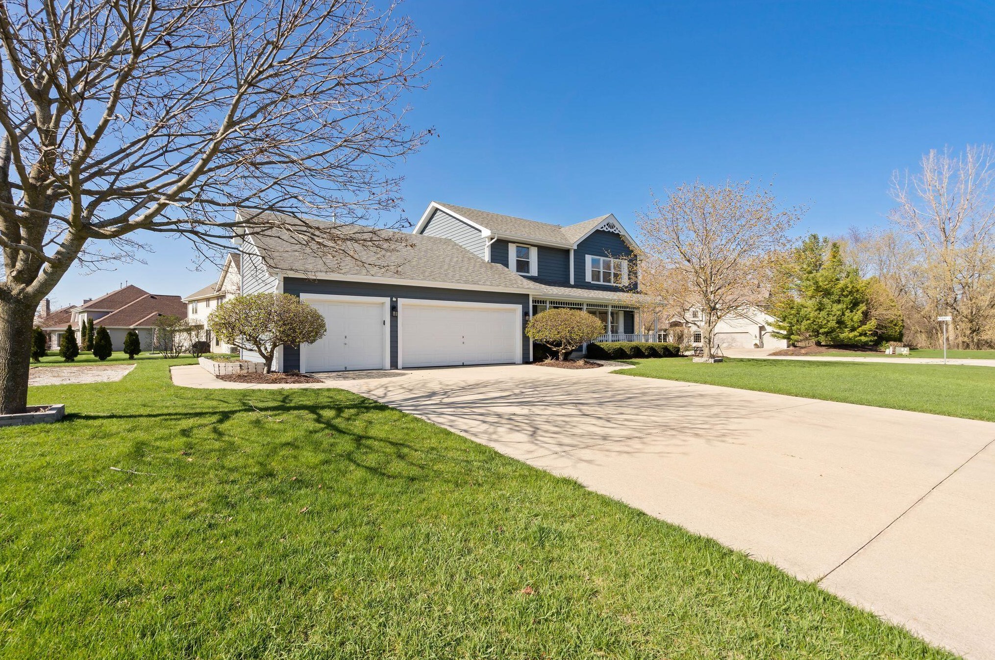 3800 Glencoe Dr, Racine WI  53403-9427 exterior